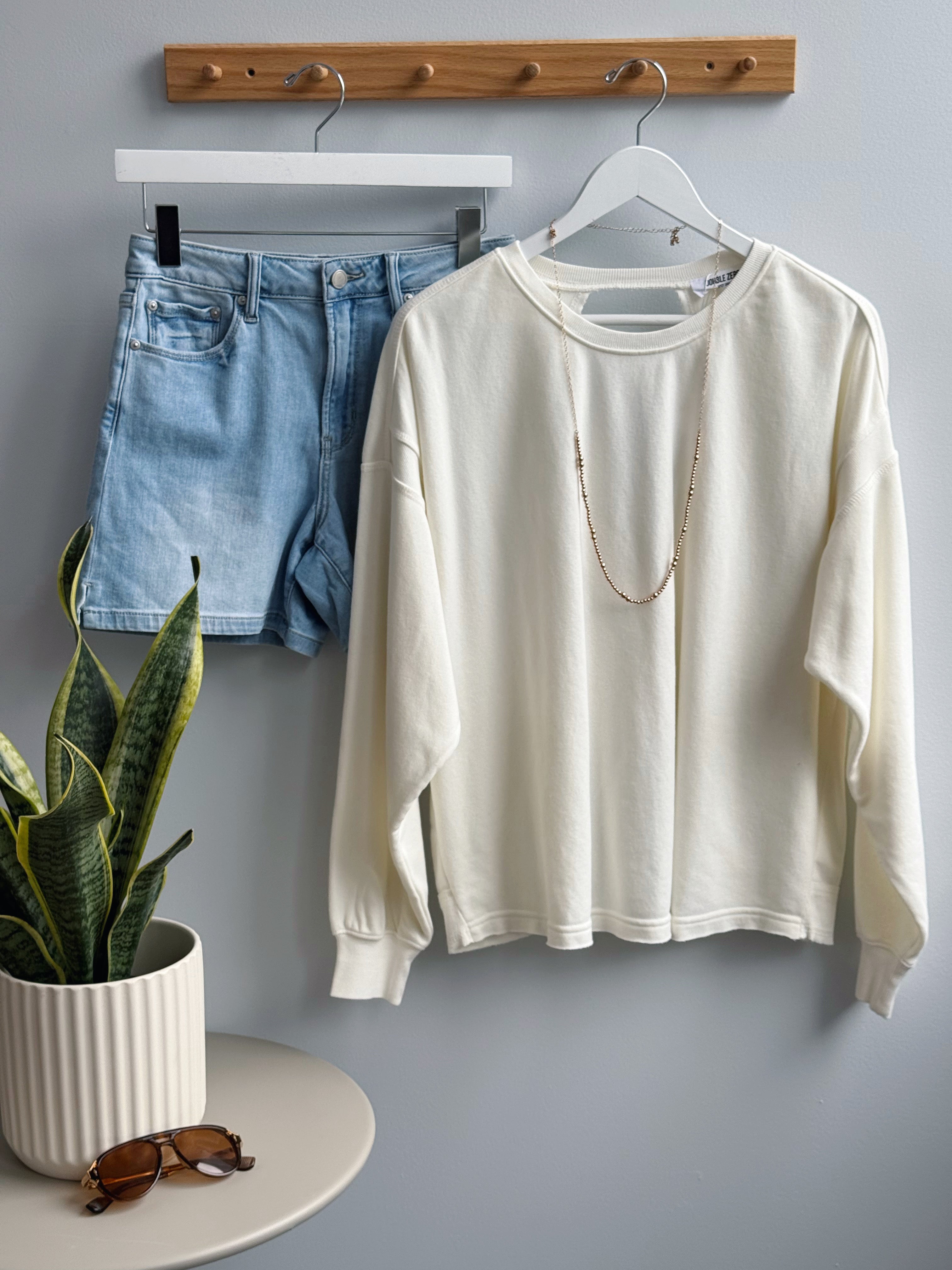 Tisha Sweatshirt - CREAM