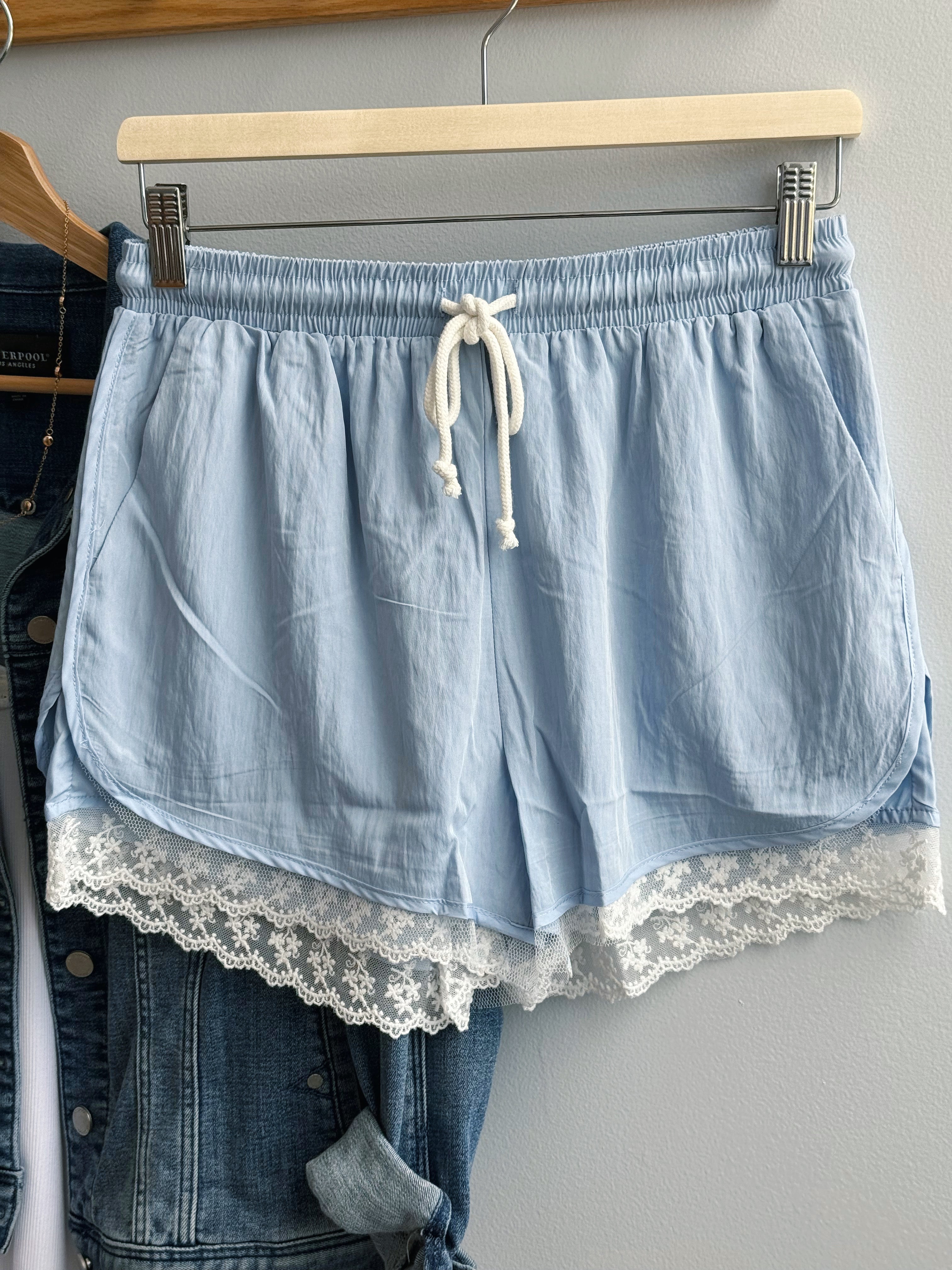 Arla Lace Shorts - LIGHT BLUE