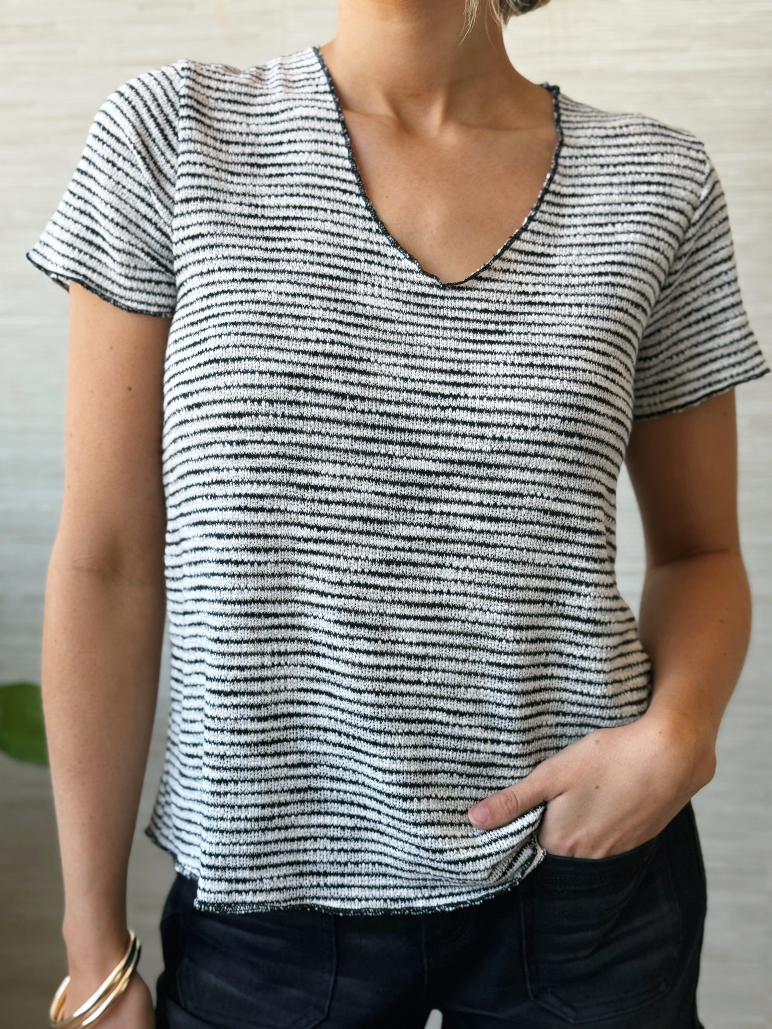 Knitted Scoop Neck Tee - IVORY/BLACK