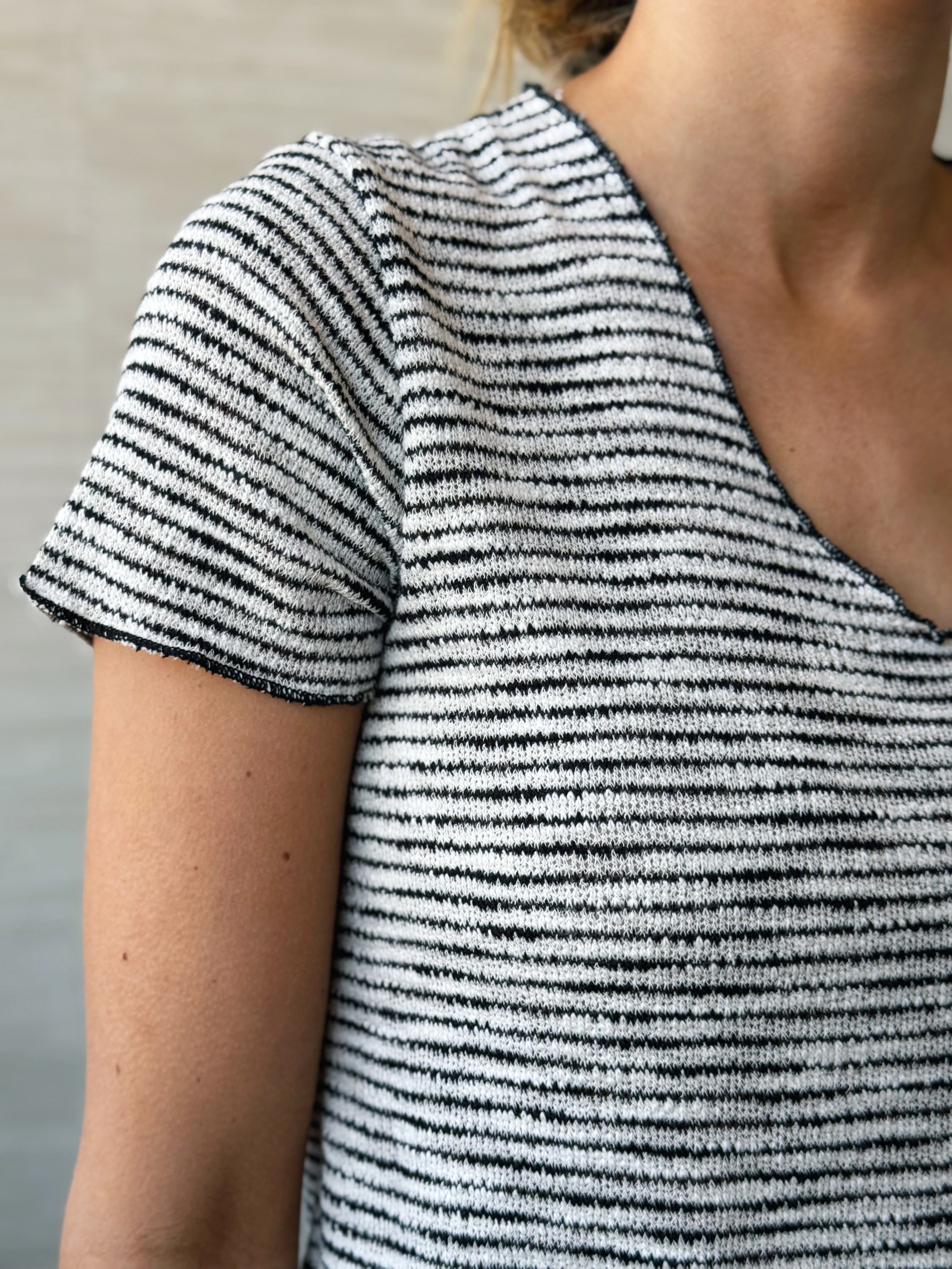 Knitted Scoop Neck Tee - IVORY/BLACK