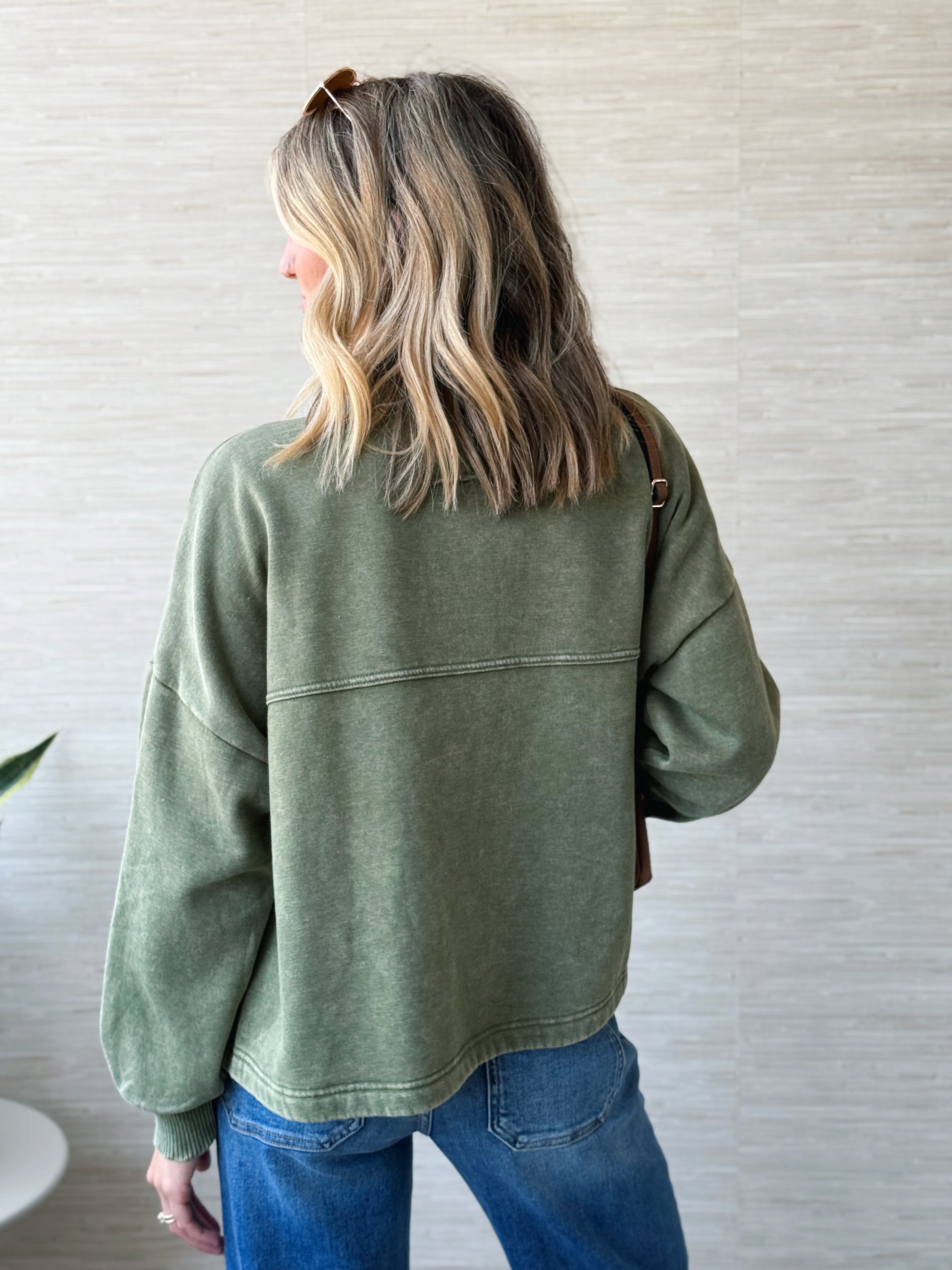 Jesse Shacket - LIGHT OLIVE