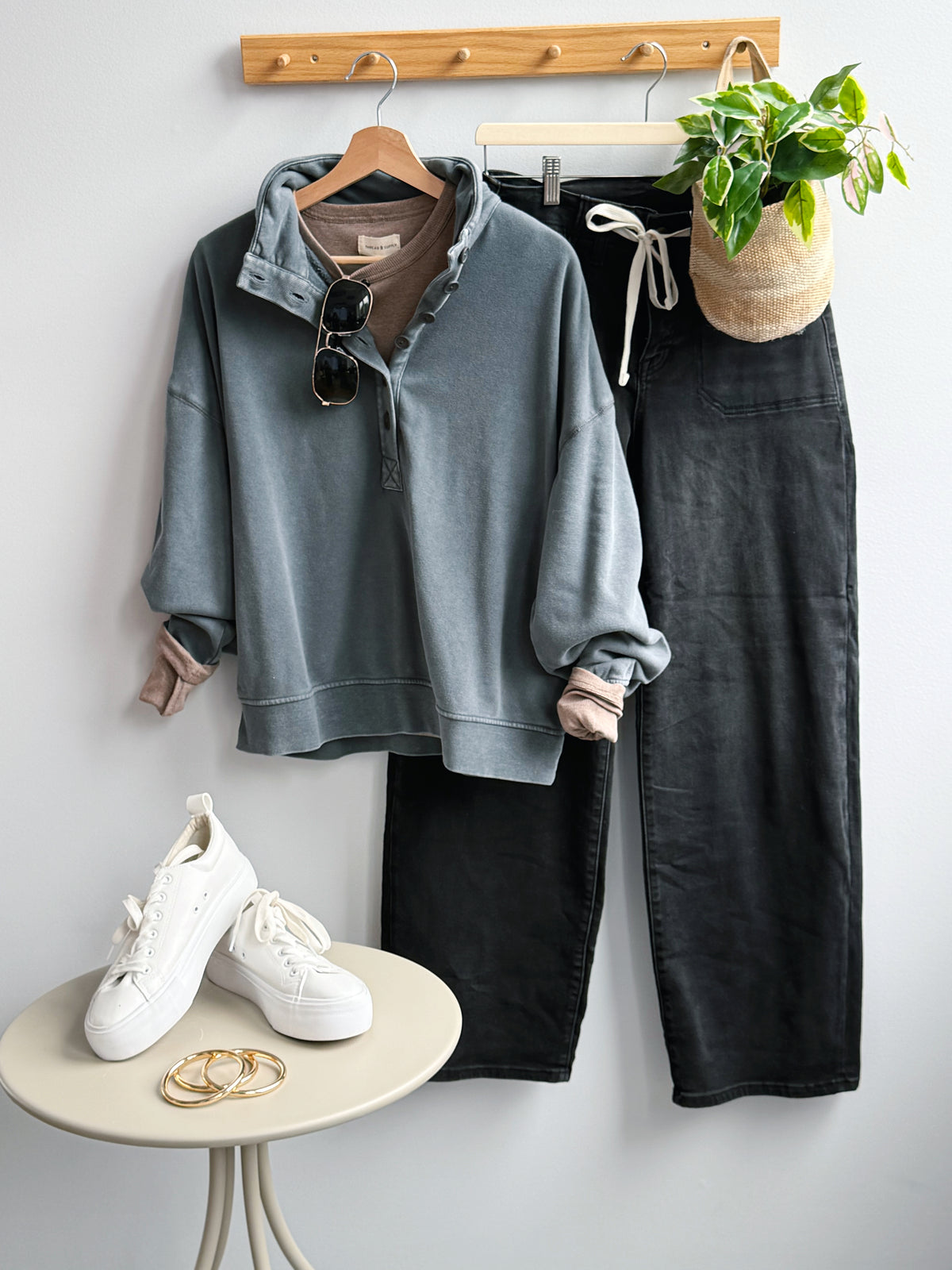 Crisp Air Sweatshirt - DARK GRAY
