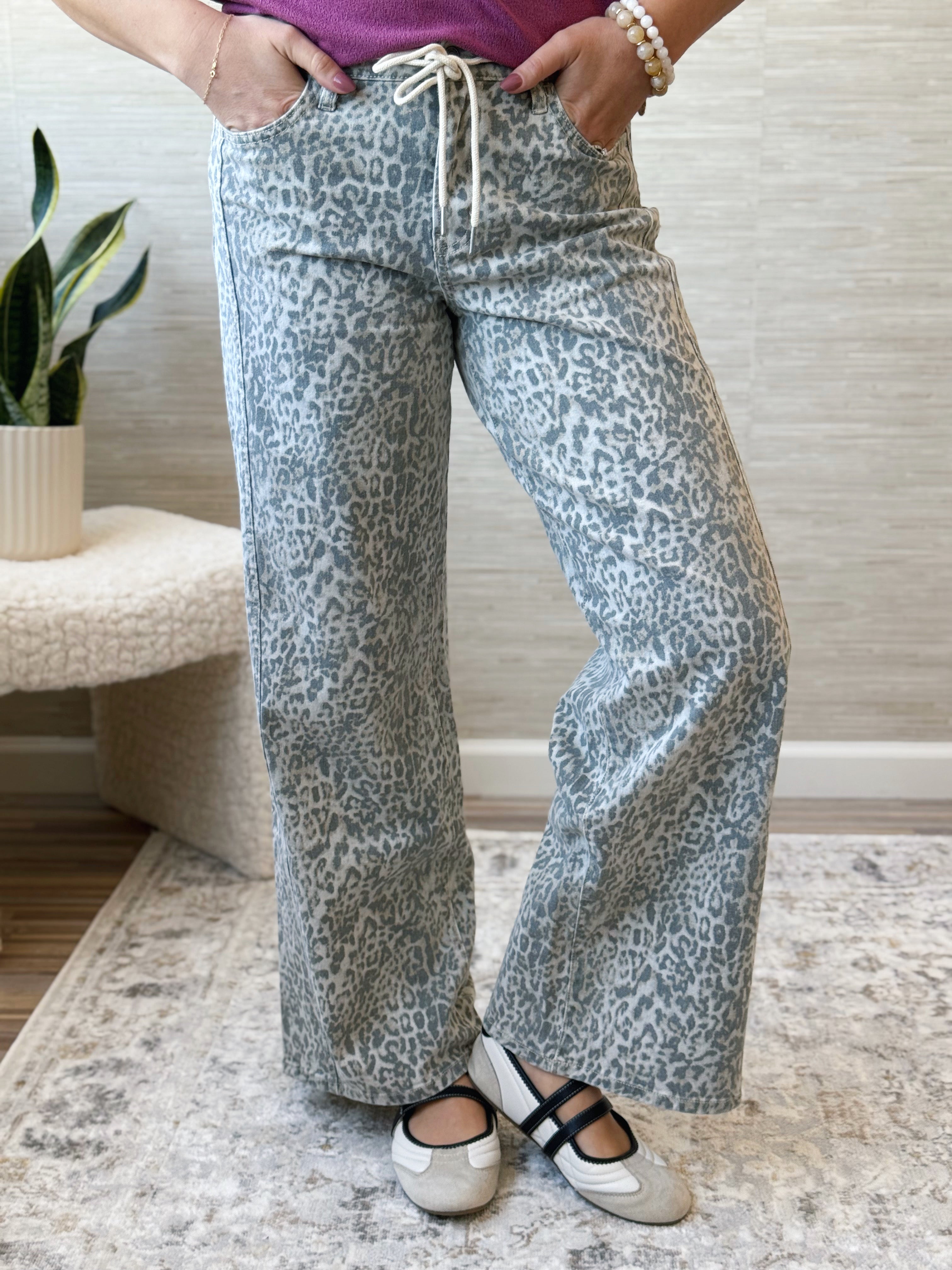 Favorite Comfy Tee - DAMSON