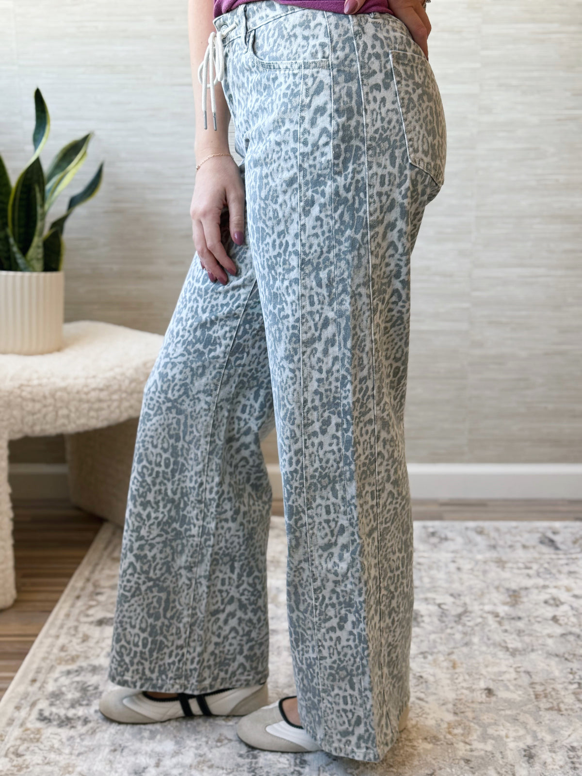[VERVET] Ashton Wide Leg Jean - LEOPARD