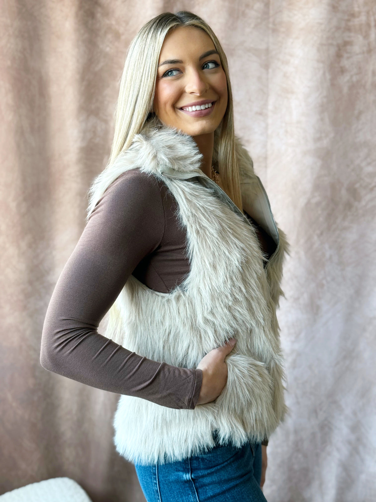 Lone Star Vest - TAUPE