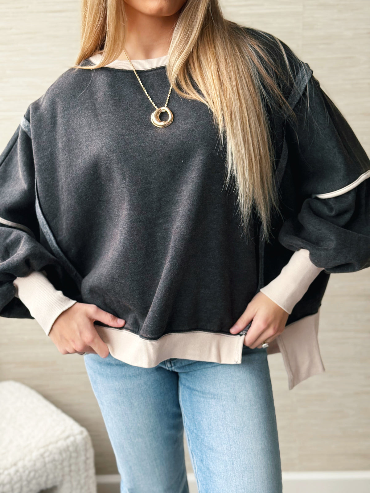 Off-Duty Sweatshirt - BLACK
