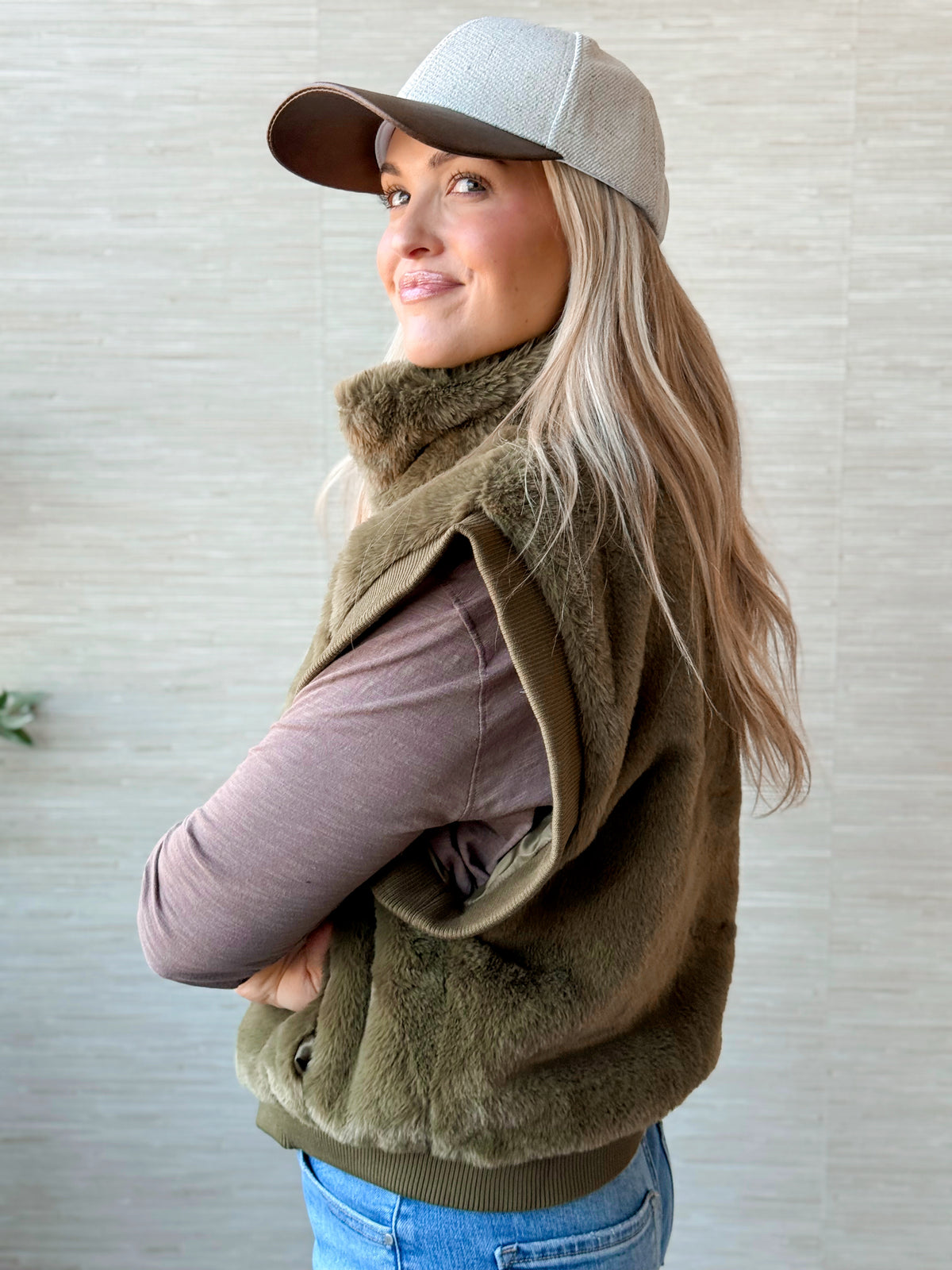 Becky Faux Fur Vest - M. GREEN
