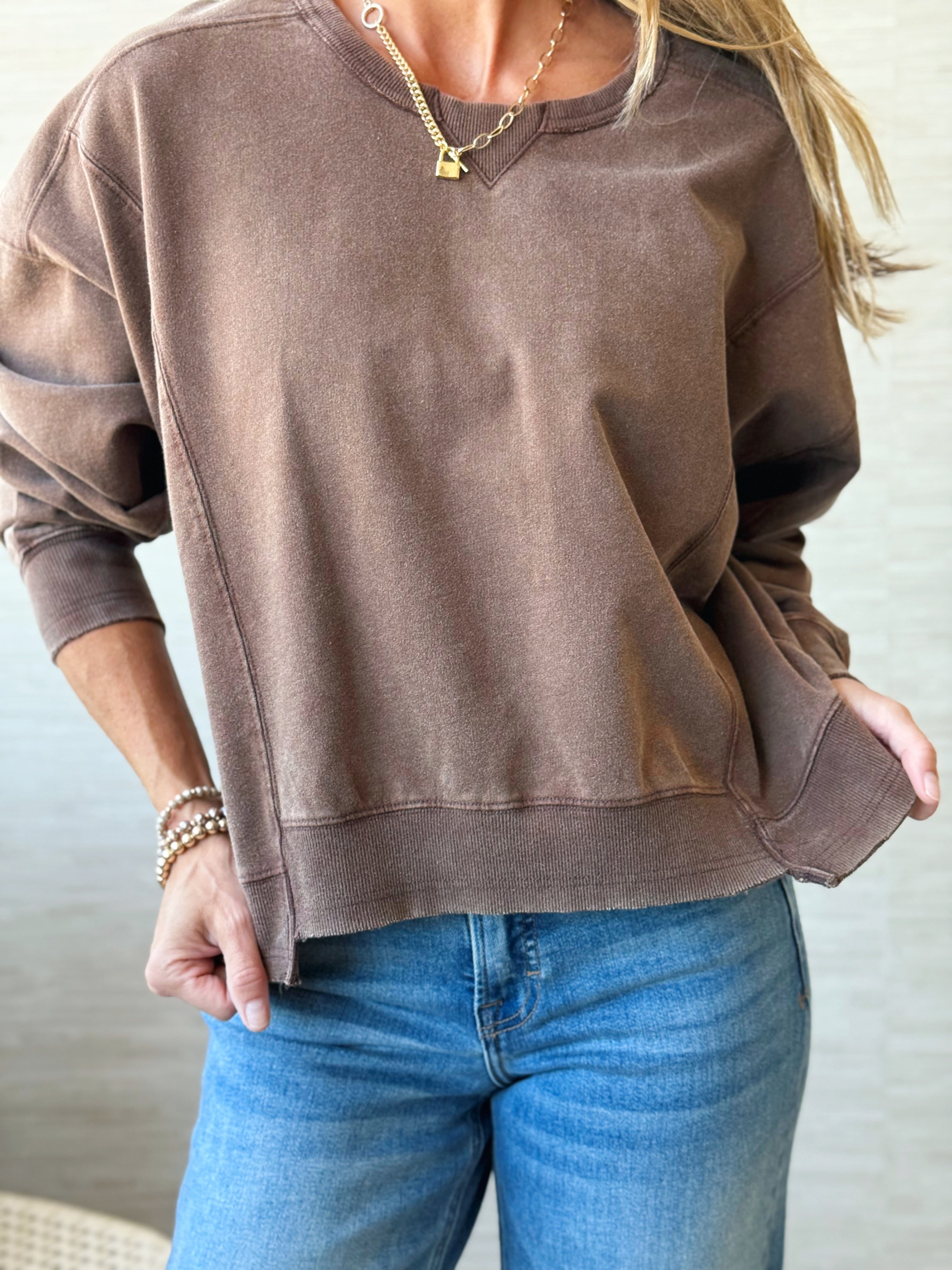 Apple Picking Sweatshirt - DARK BROWN