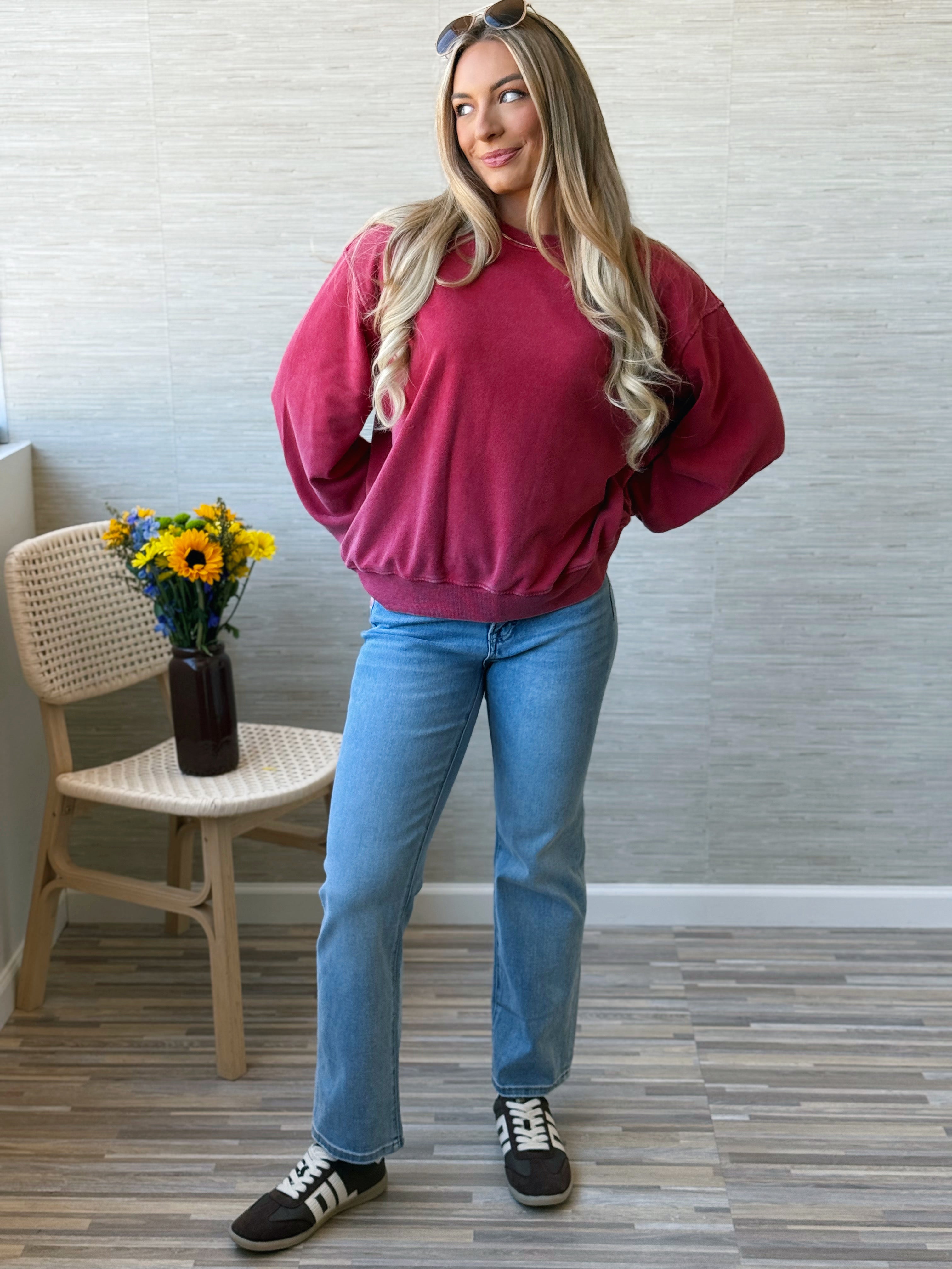 Honeycrisp Sweatshirt - DARK RED
