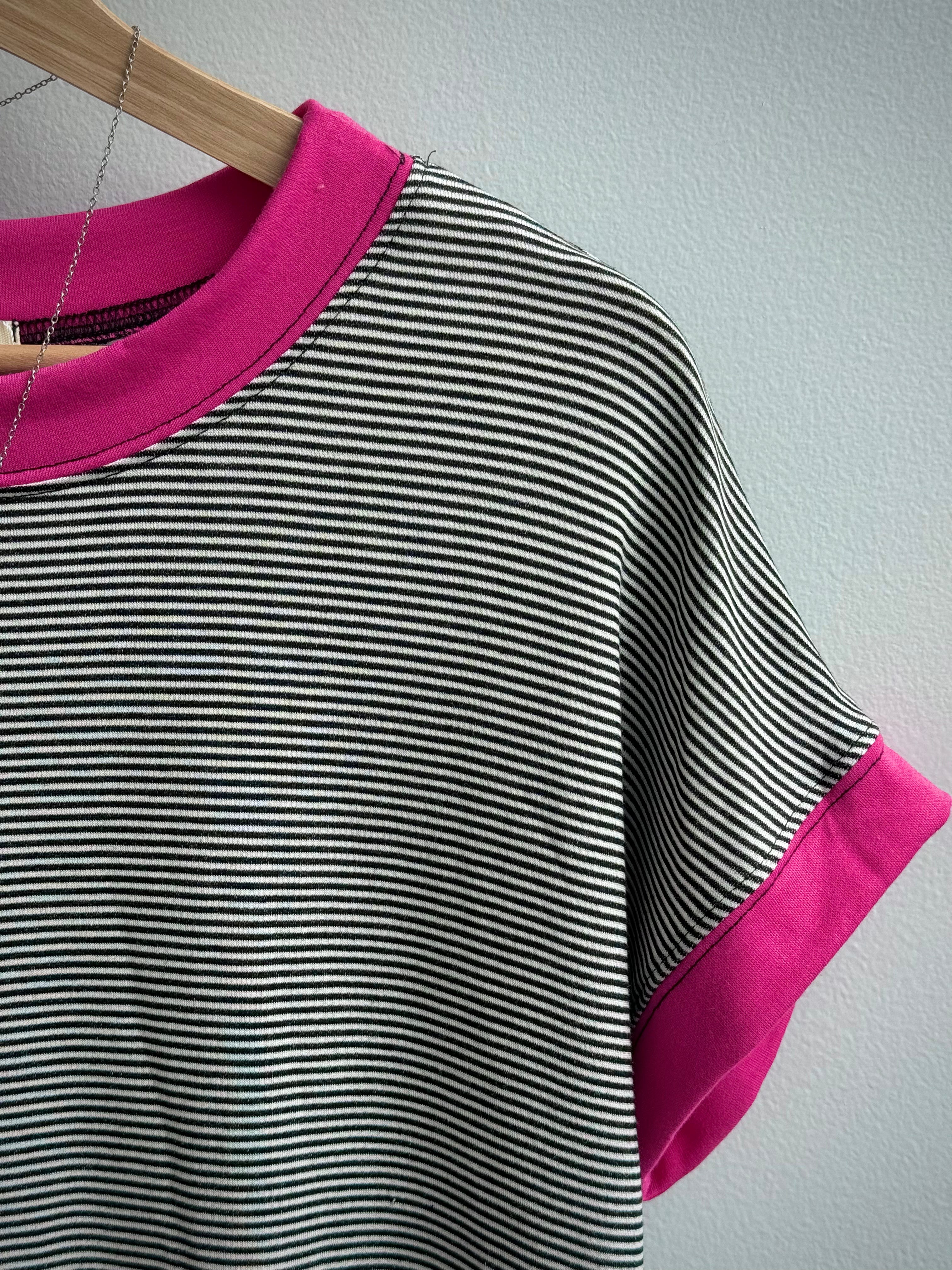 Janette Tee - BLACK IVORY PINK