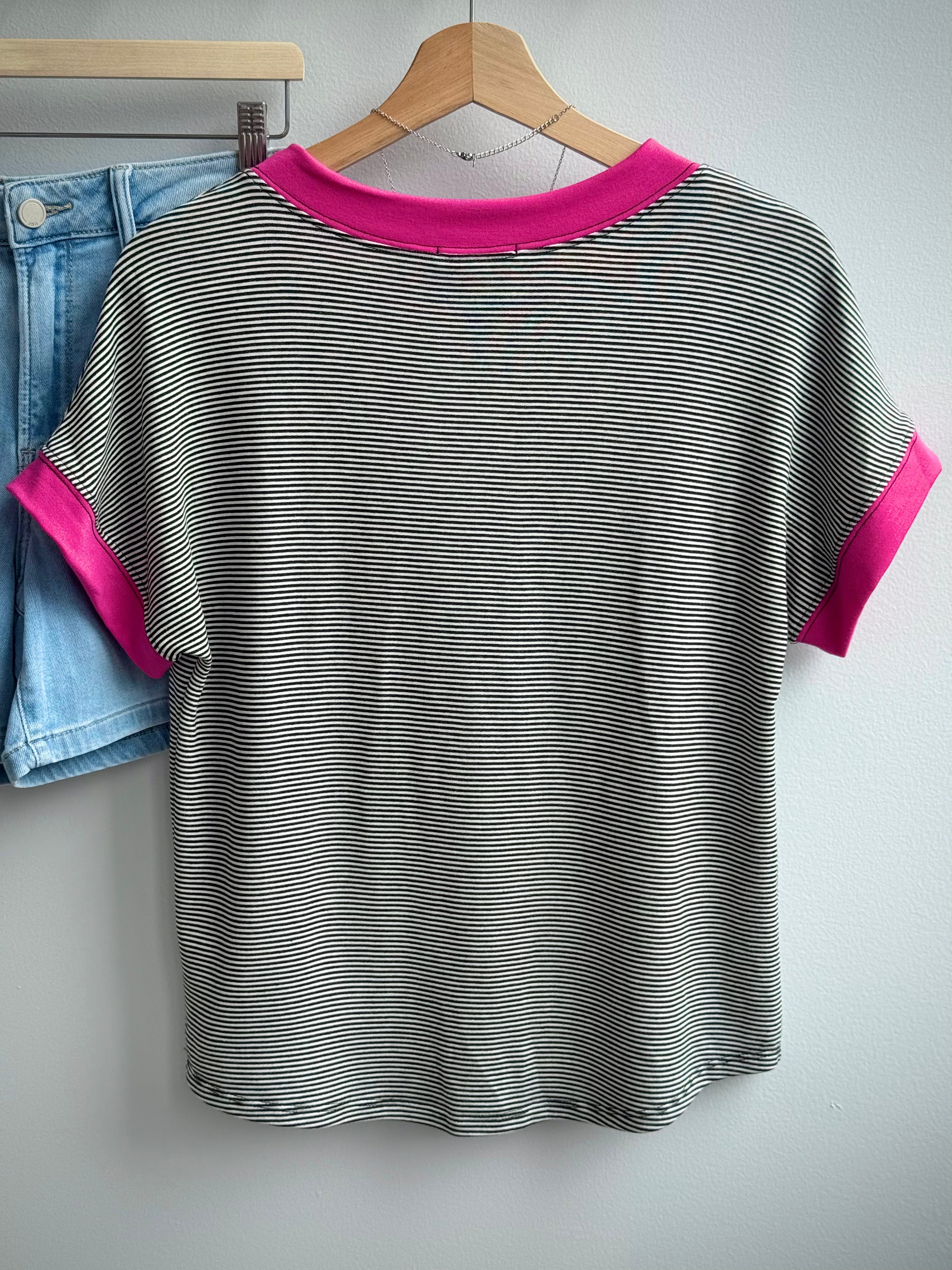 Janette Tee - BLACK IVORY PINK