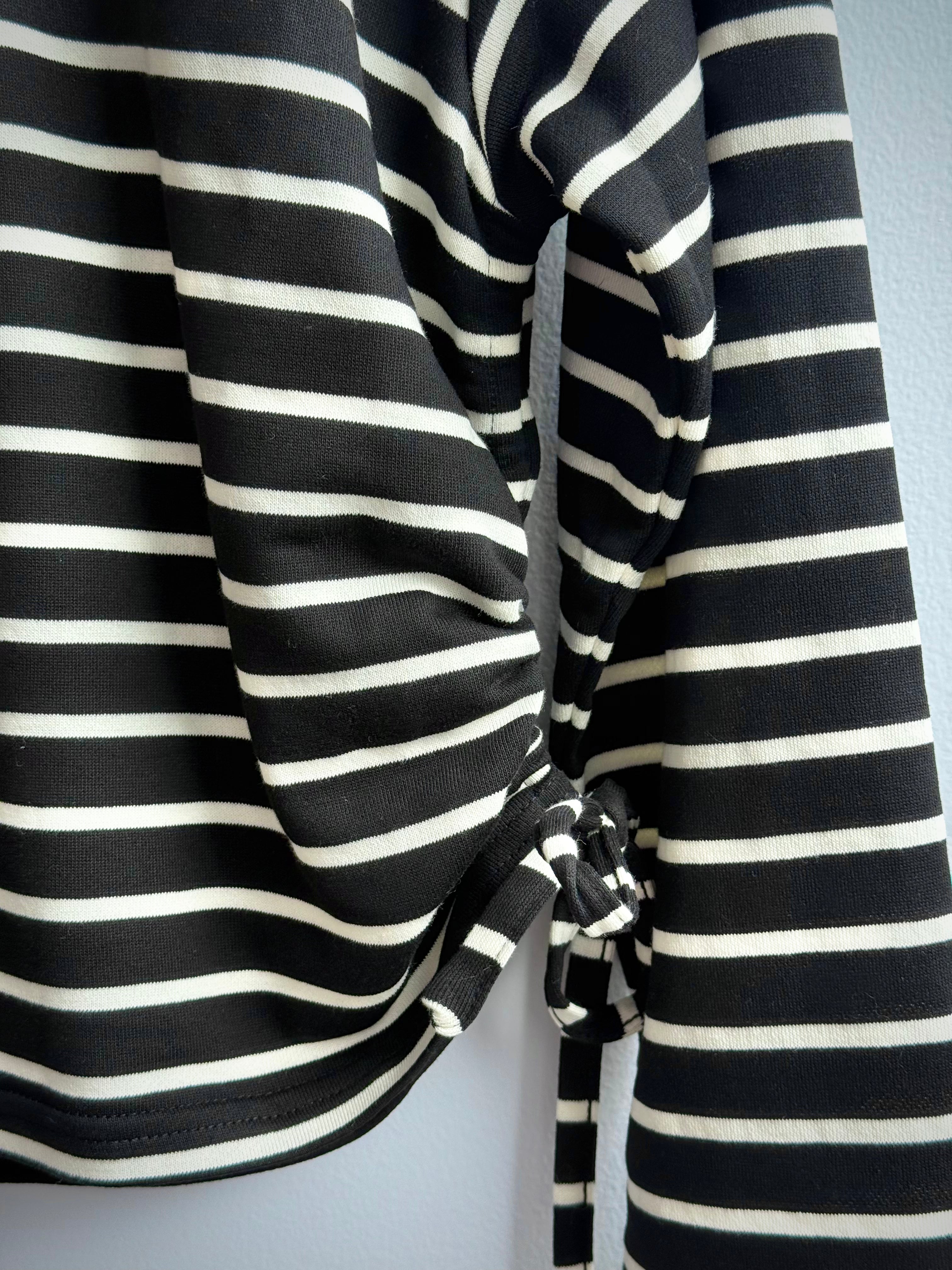 Jaylen Top - BLACK CREAM