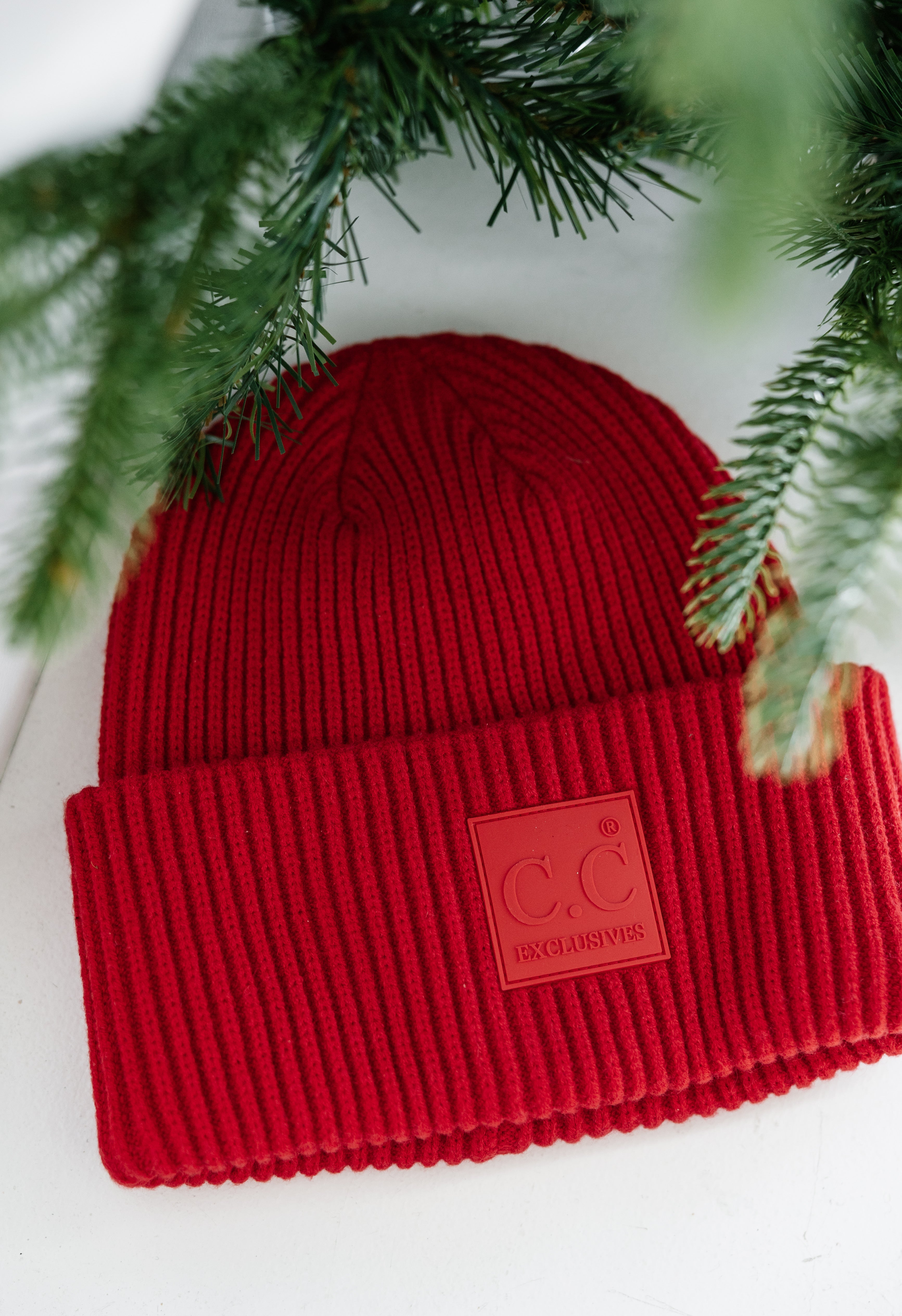 Ribbed Cuffed Beanie - RED