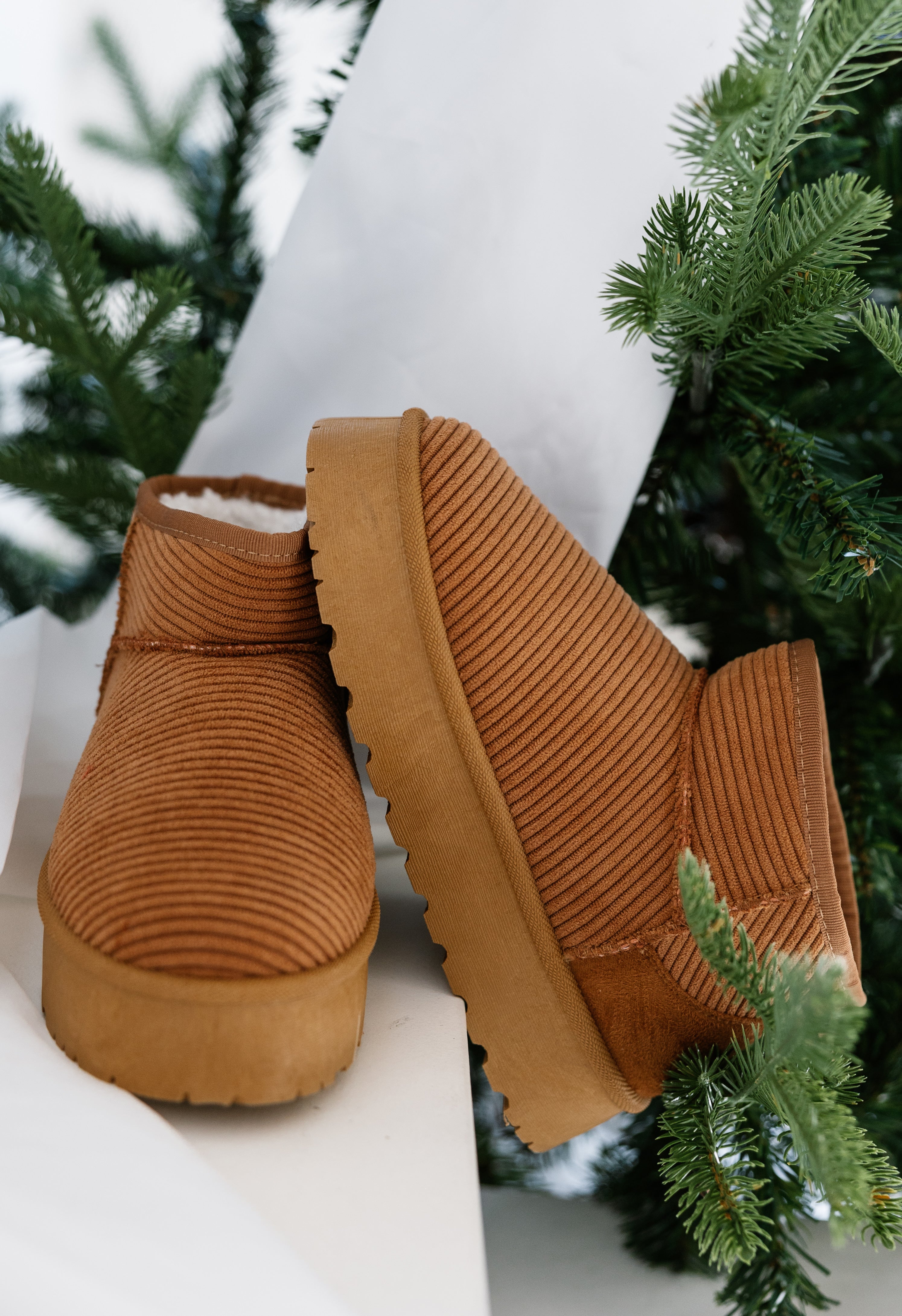 Corduroy Boots - TAN