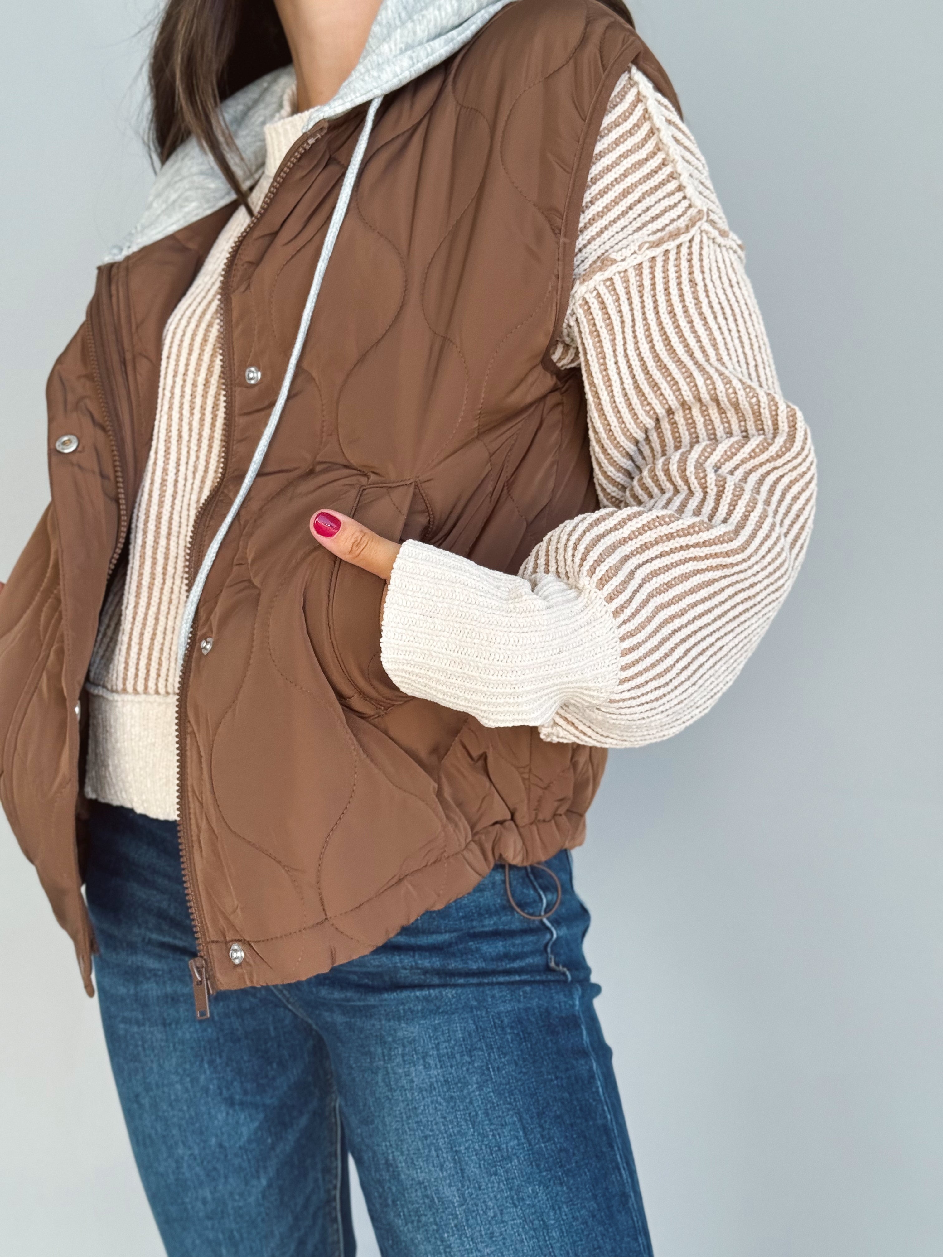 Christopher Hooded Vest - MOCHA