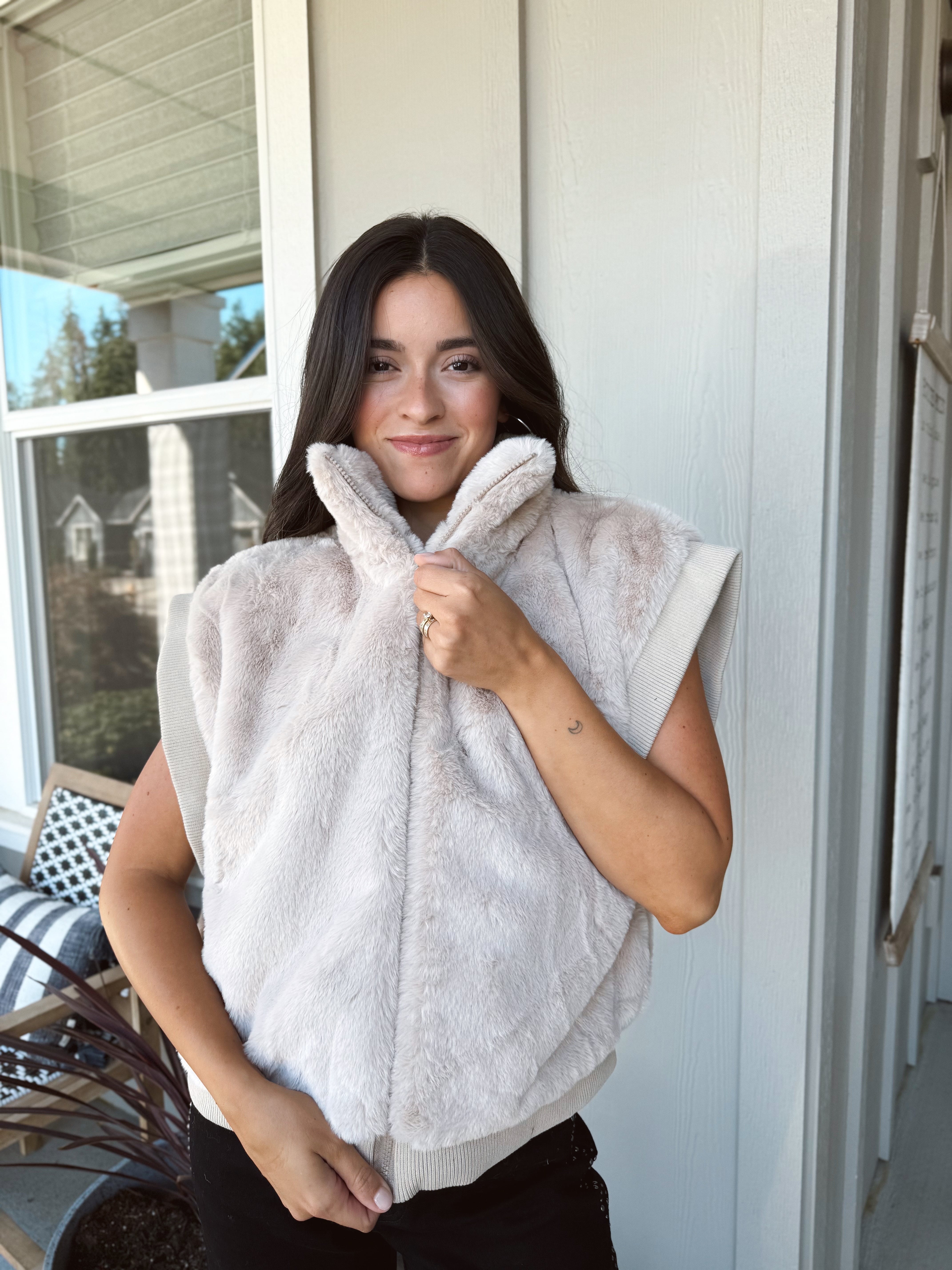 Becky Faux Fur Vest - BEIGE