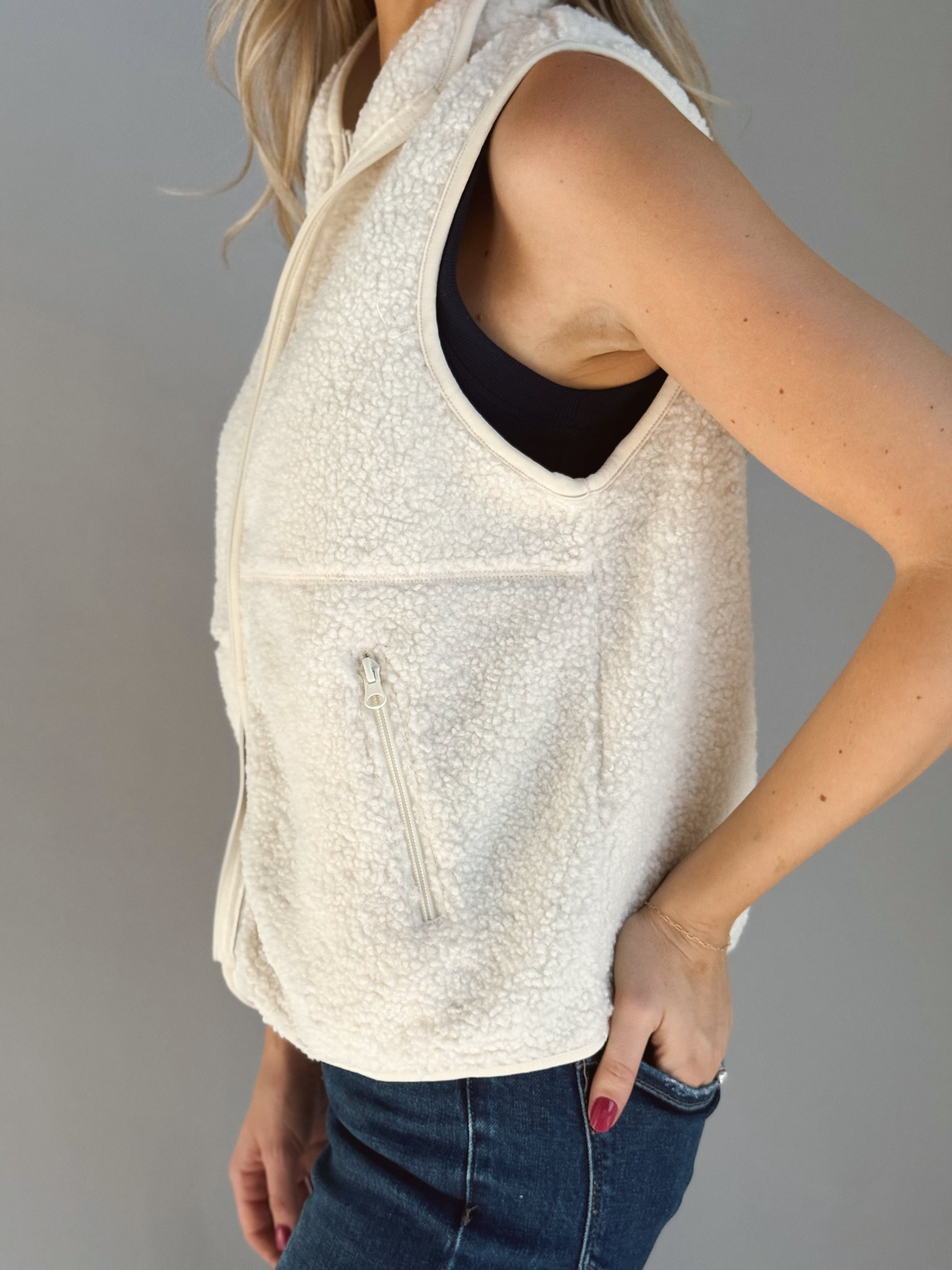 Café Cloud Vest - CREAM