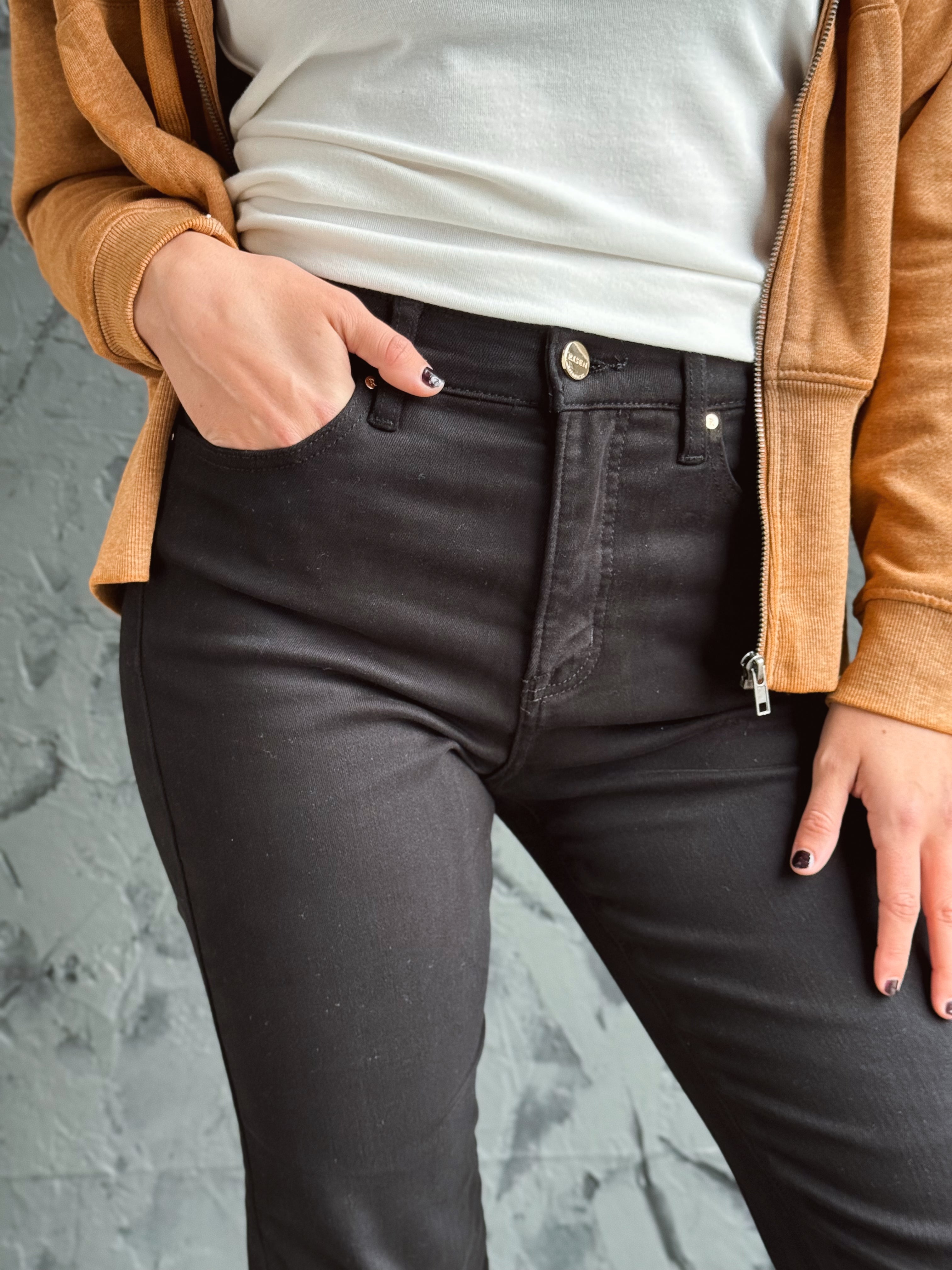 [RISEN] Vernon Jean - BLACK