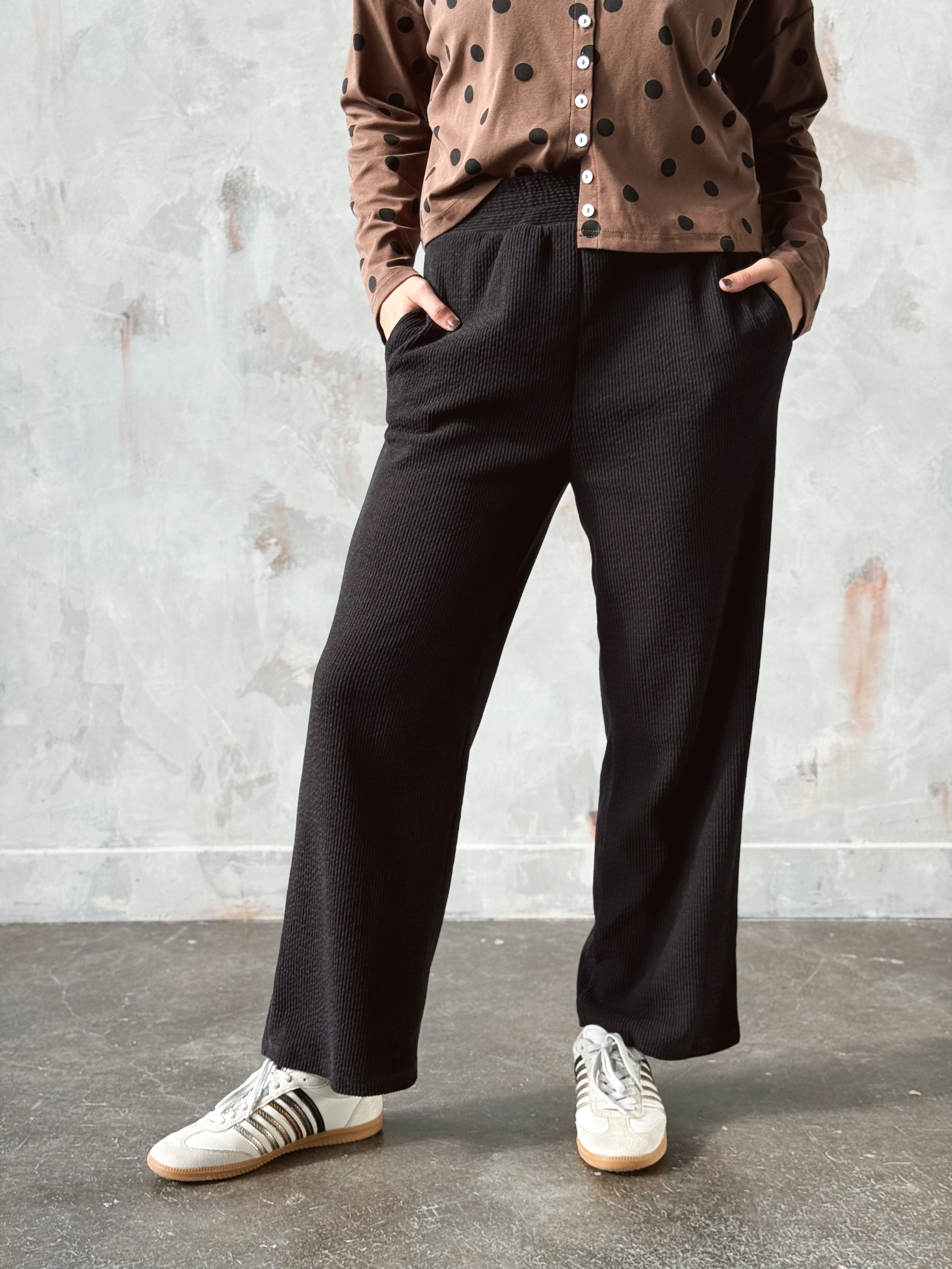 Afterglow Sweatpants - BLACK - willows clothing Sweatpants