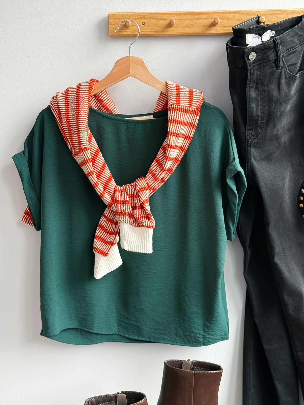 Amberly Top - HUNTER GREEN - willows clothing S/S SHIRT