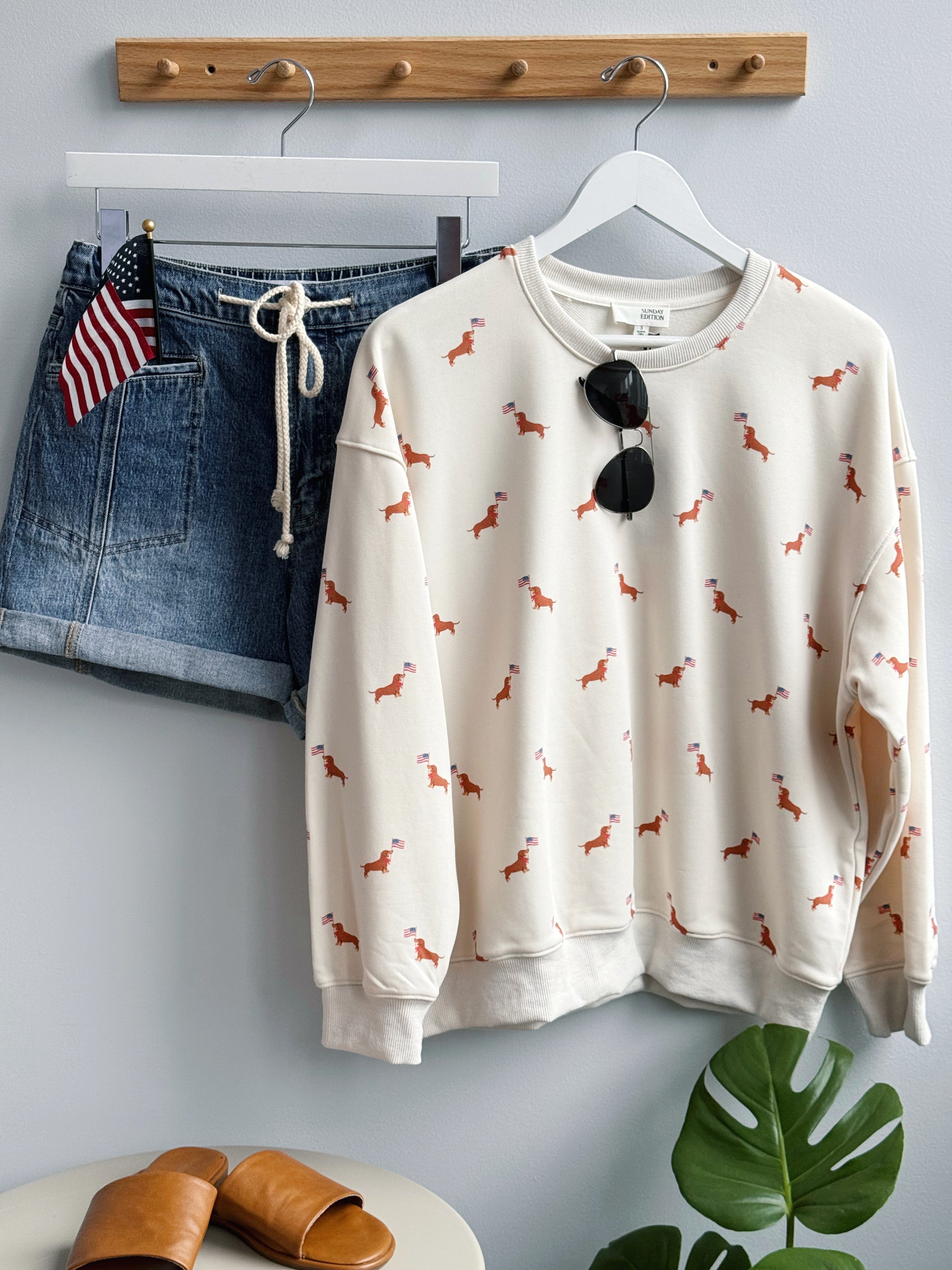 American Doxie Sweatshirt - CREAM - willows clothing SWEATSHIRT