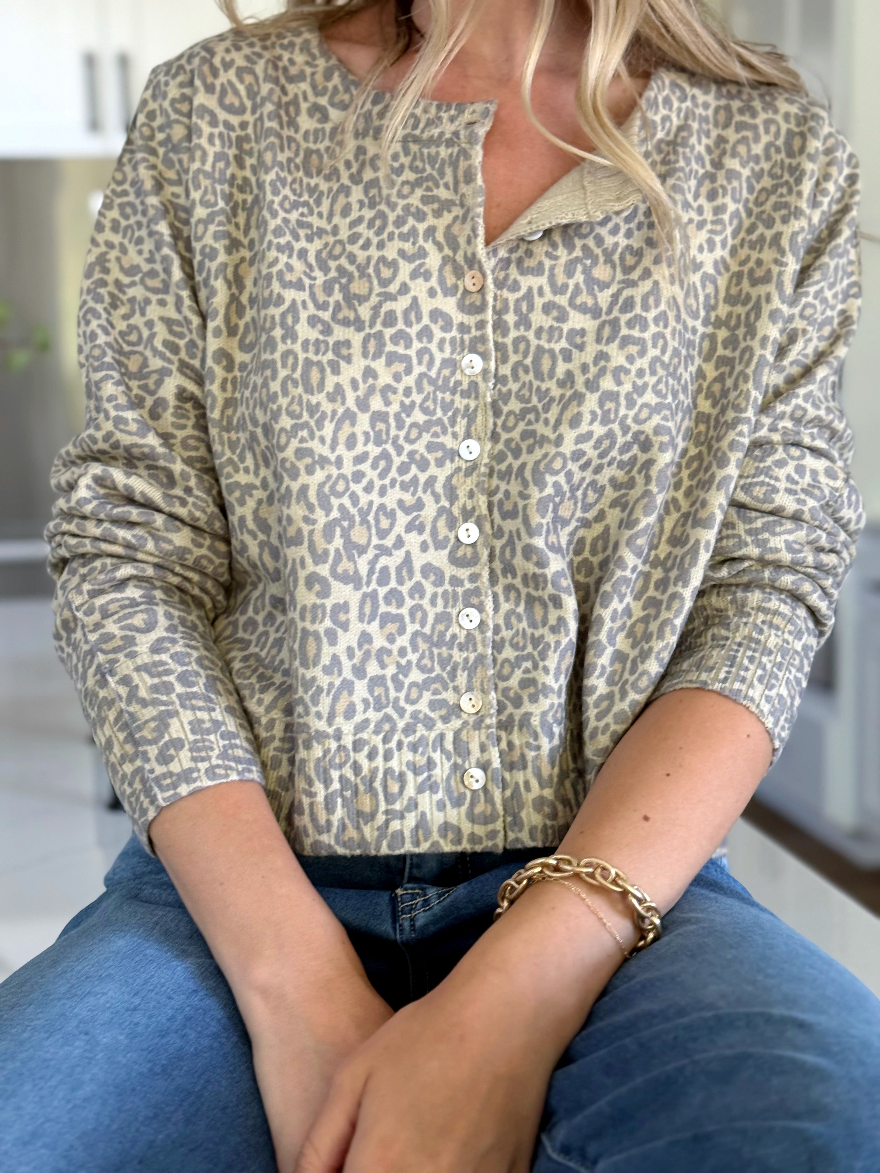 Angela Cardigan - VINTAGE OATMEAL - willows clothing Cardigan