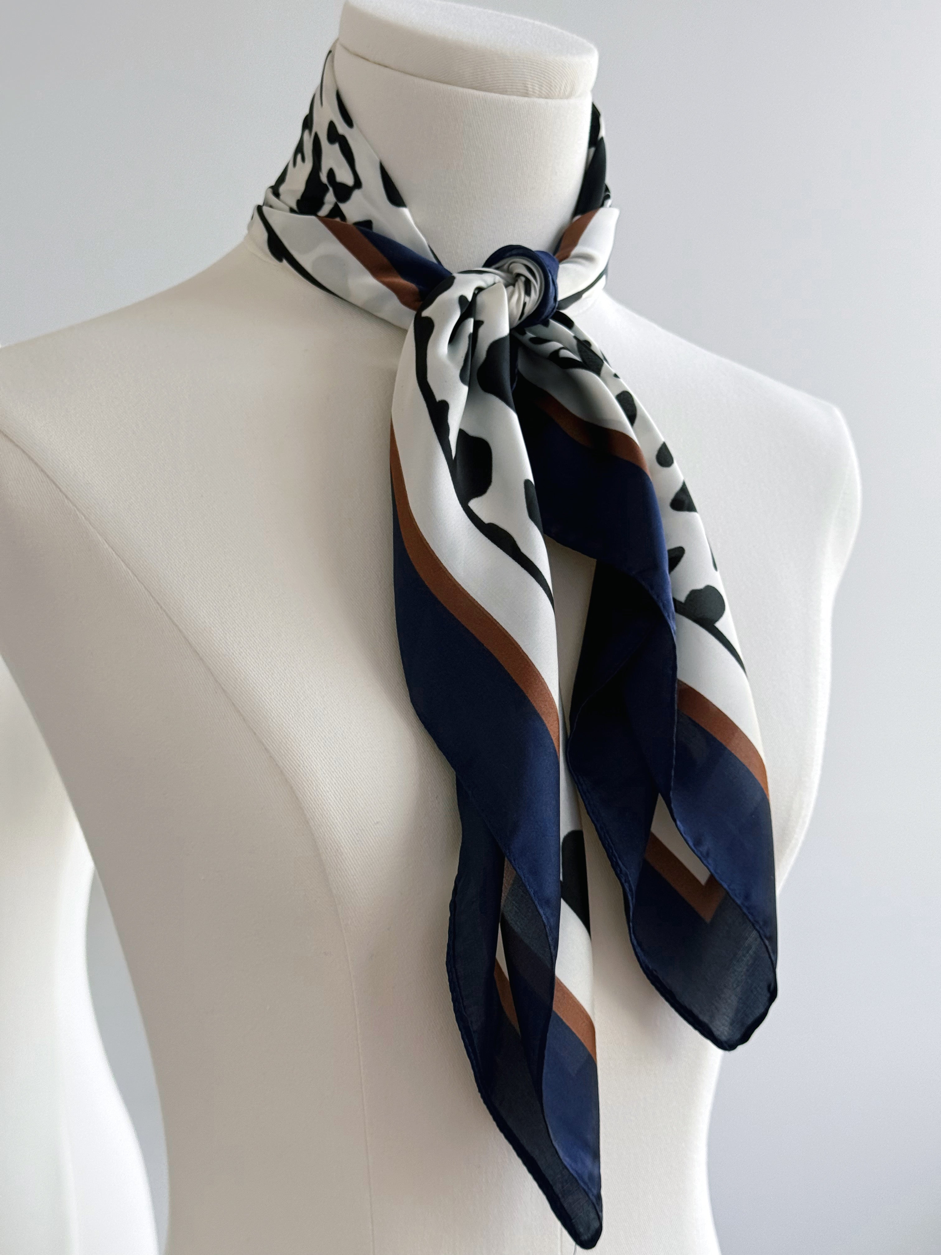 Animal Print Scarf - NAVY - willows clothing Scarves