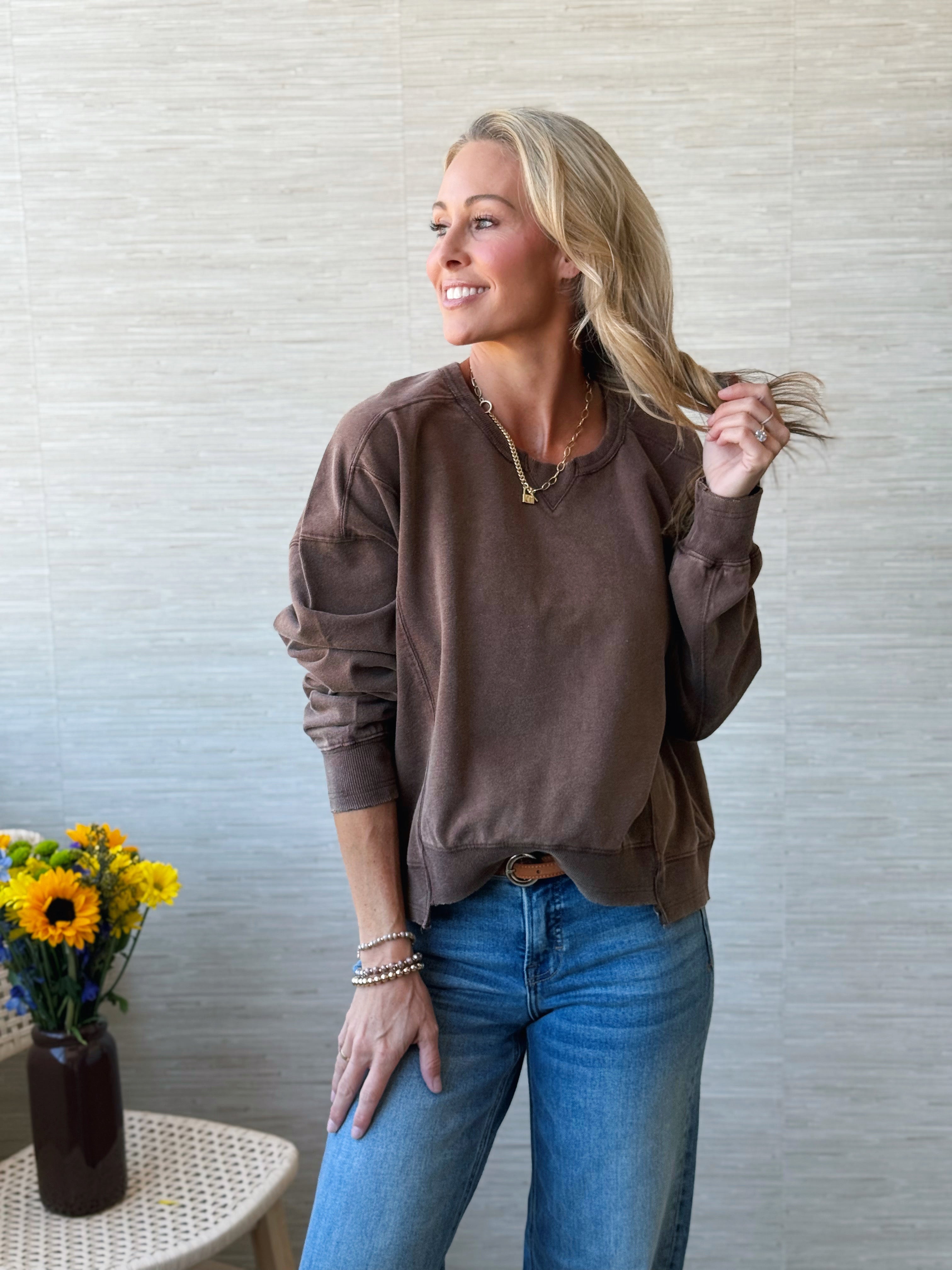 Apple Picking Sweatshirt - DARK BROWN - willows clothing SWEATSHIRT