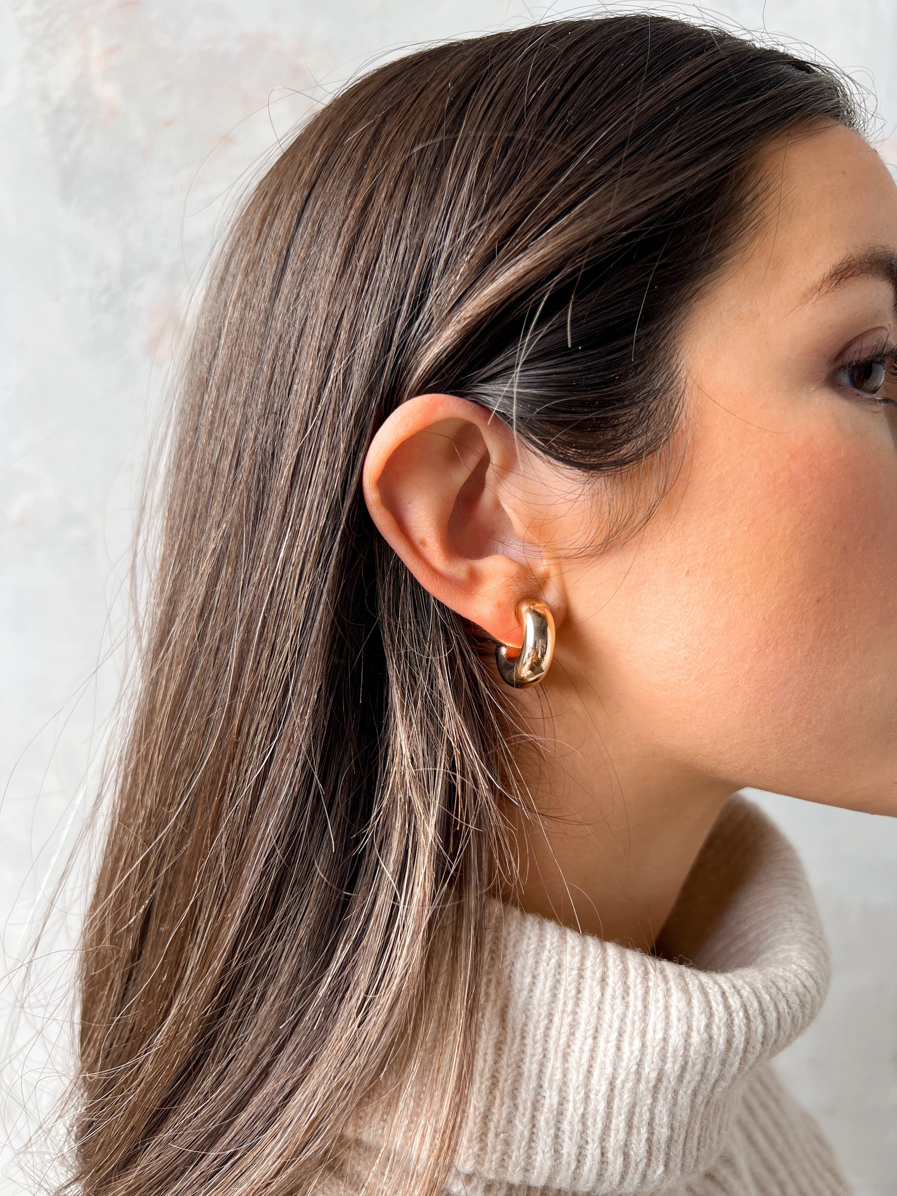 Ashlyn Hoops - GOLD - willows clothing EARRINGS