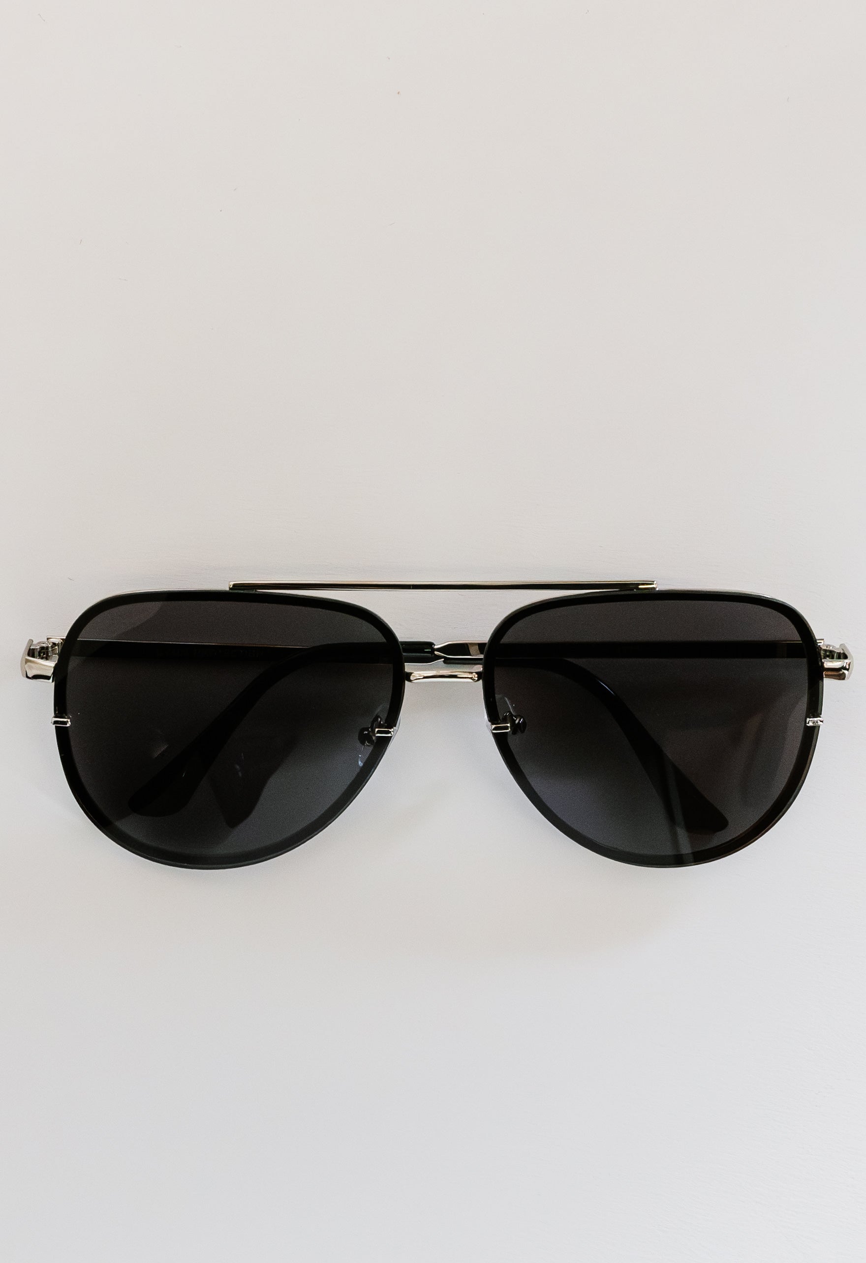 Aviator Sunglasses - GOLD - willows clothing Sunglasses