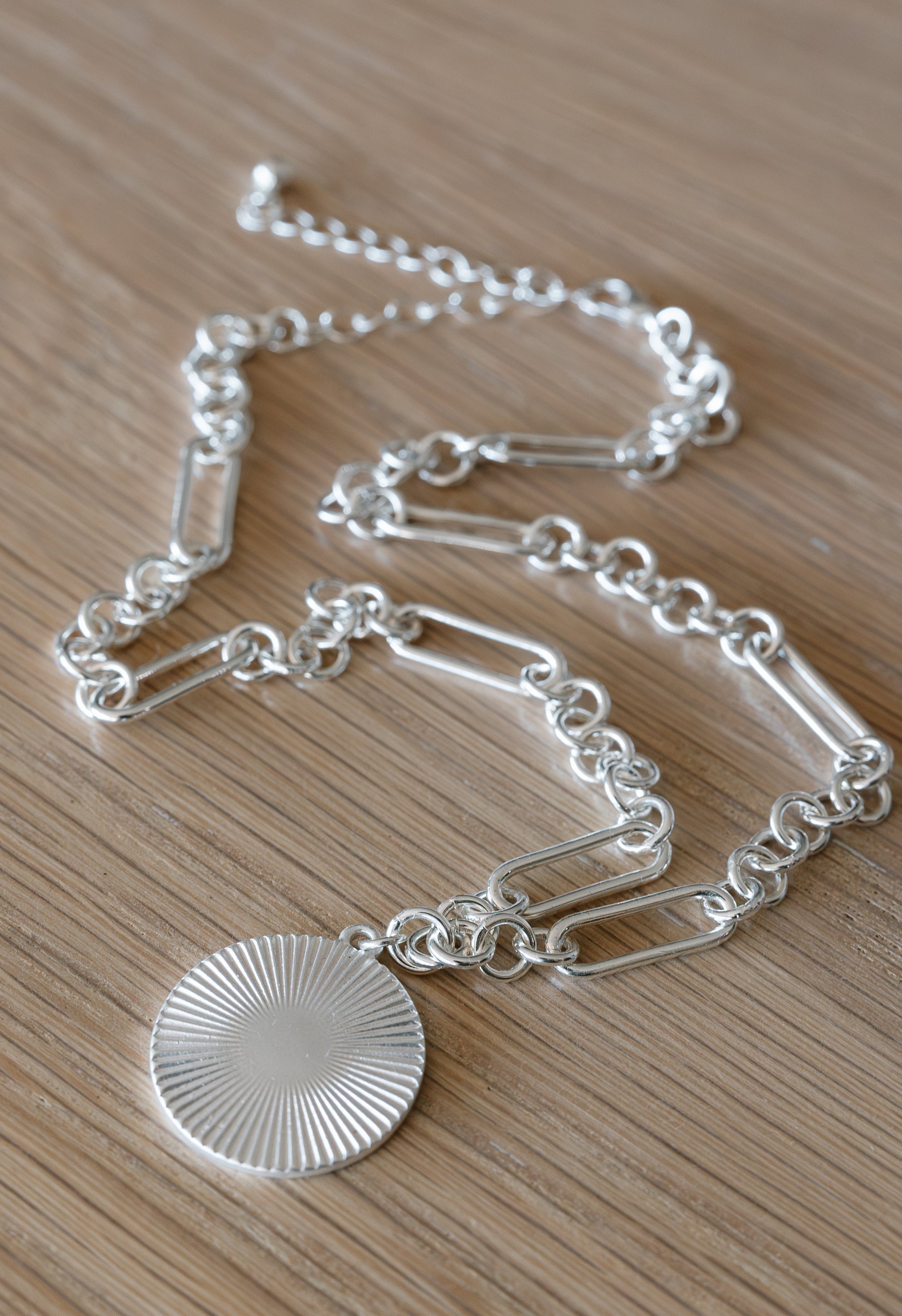 Barcelona Necklace - SILVER - willows clothing NECKLACES