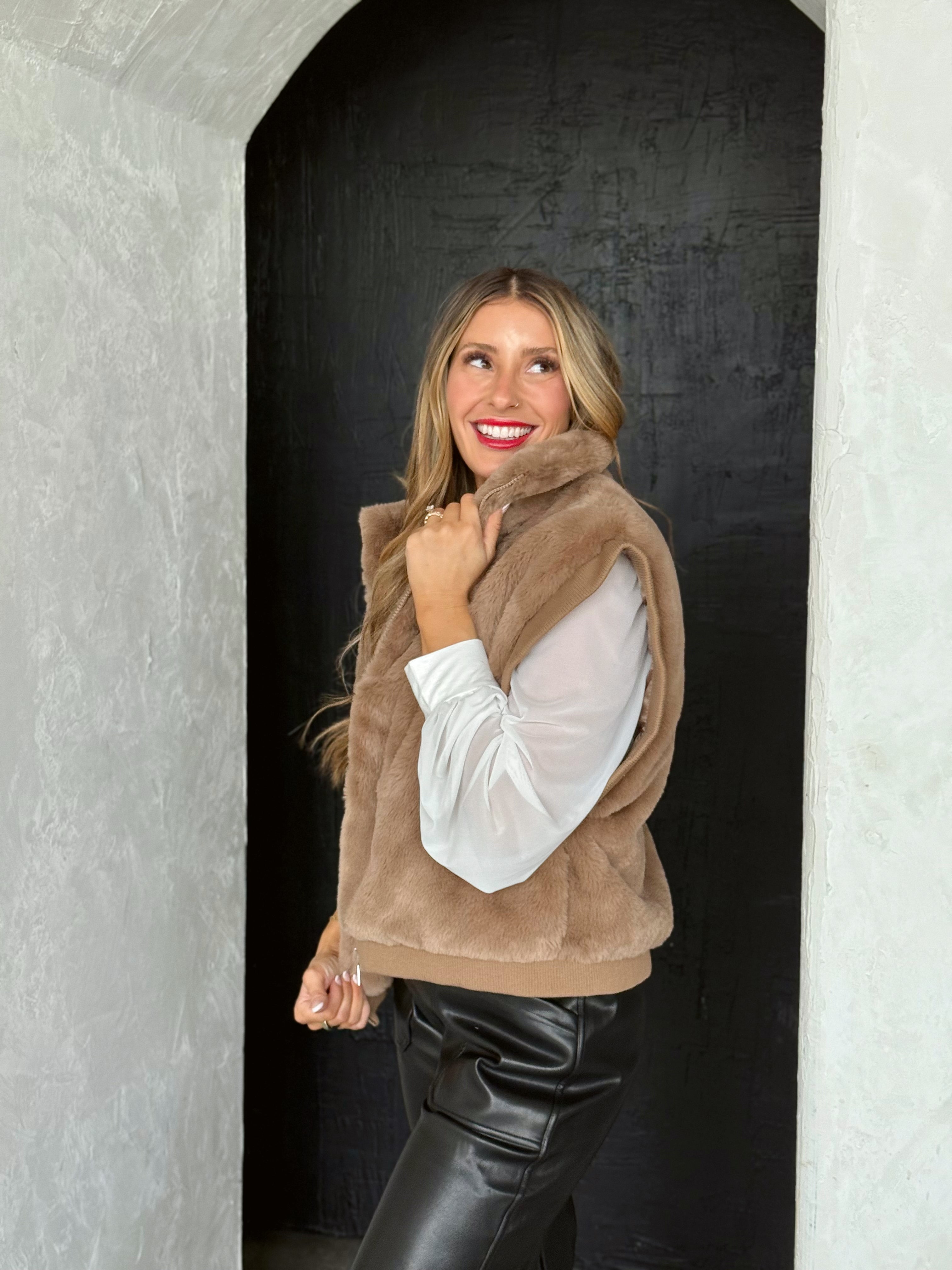 Becky Faux Fur Vest - TAUPE - willows clothing VEST