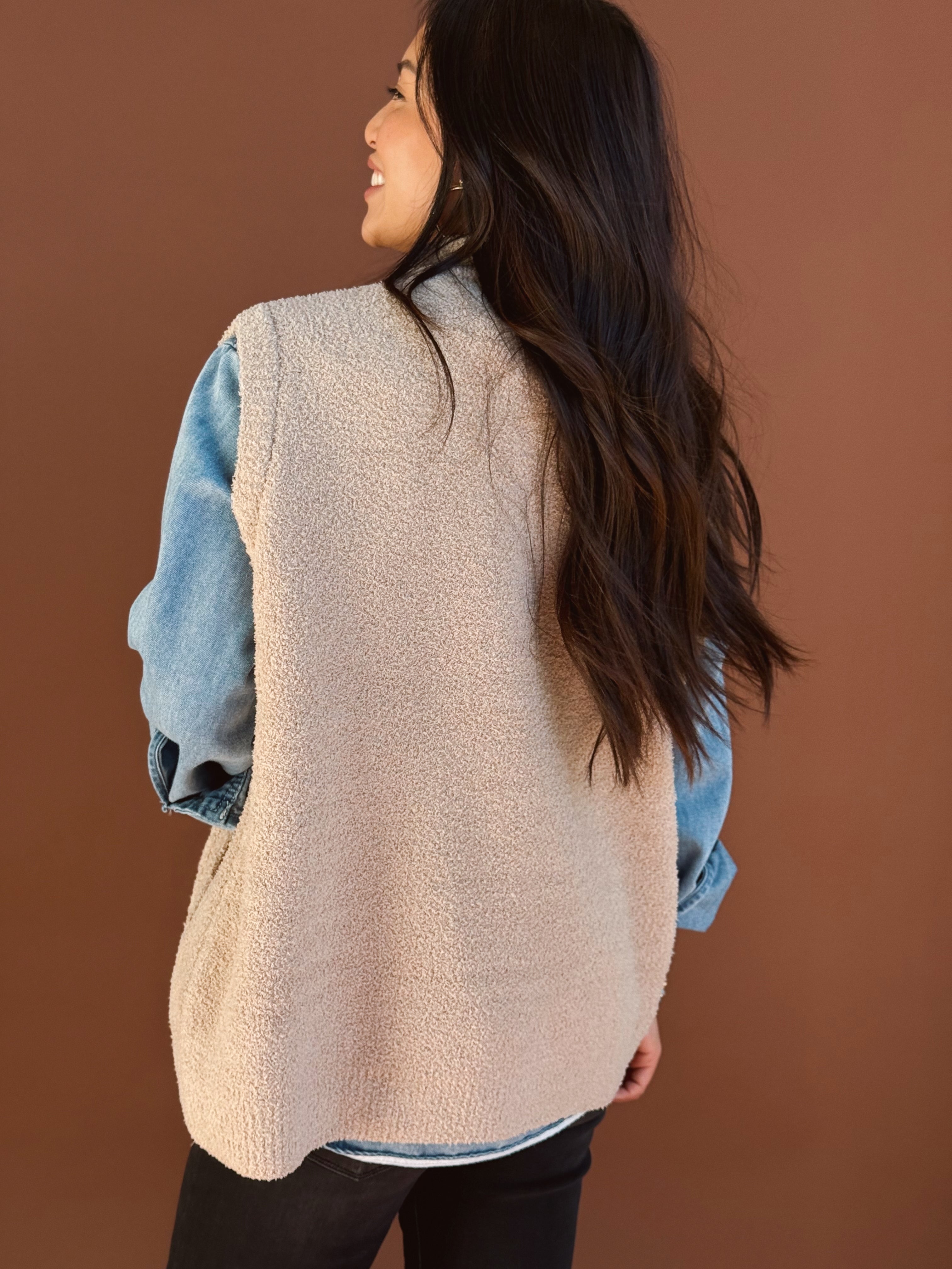 Cabin Weekend Vest - BEIGE - willows clothing VEST