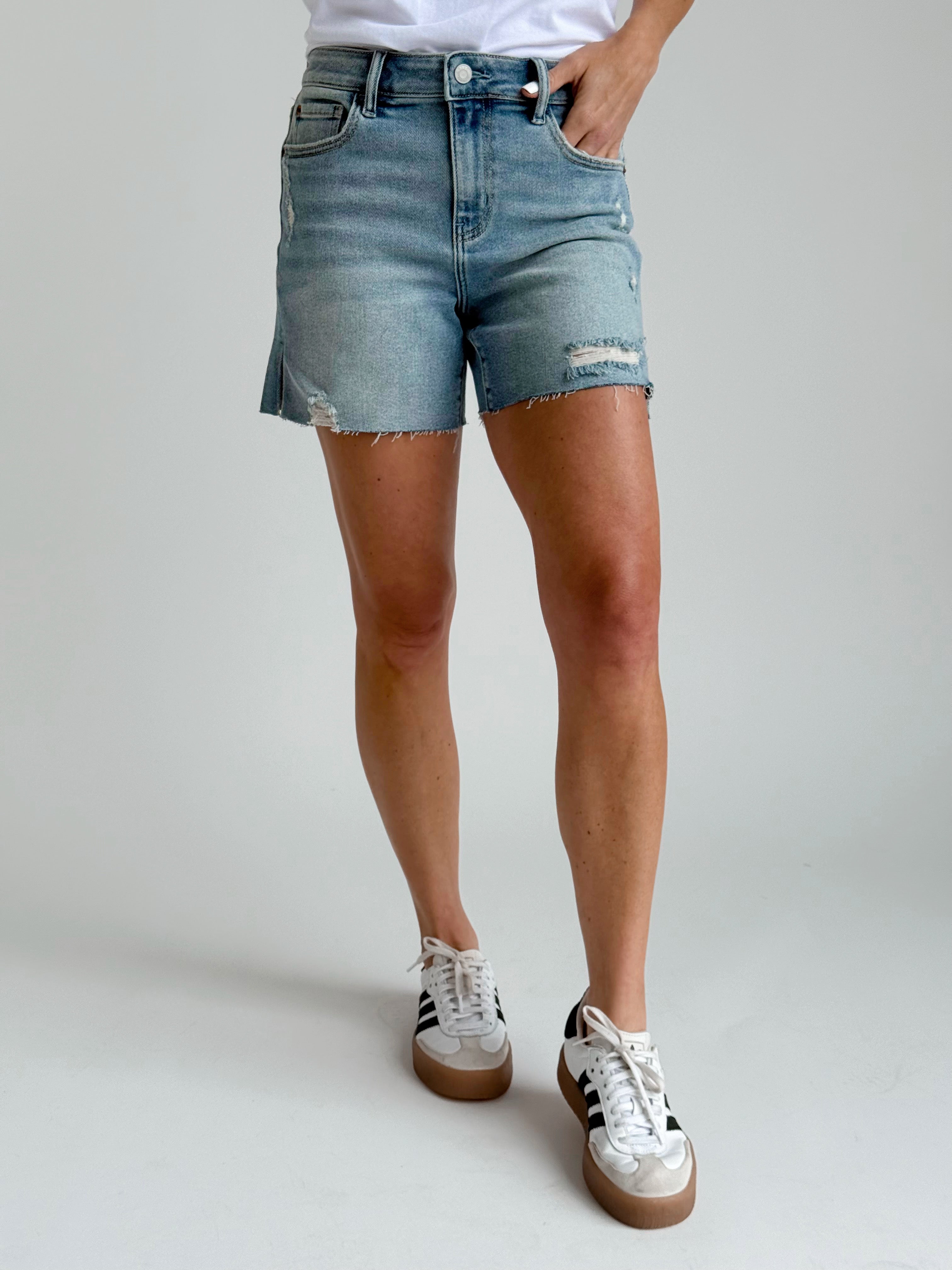 [CELLO] Dustin Denim Shorts - LIGHT - willows clothing SHORTS