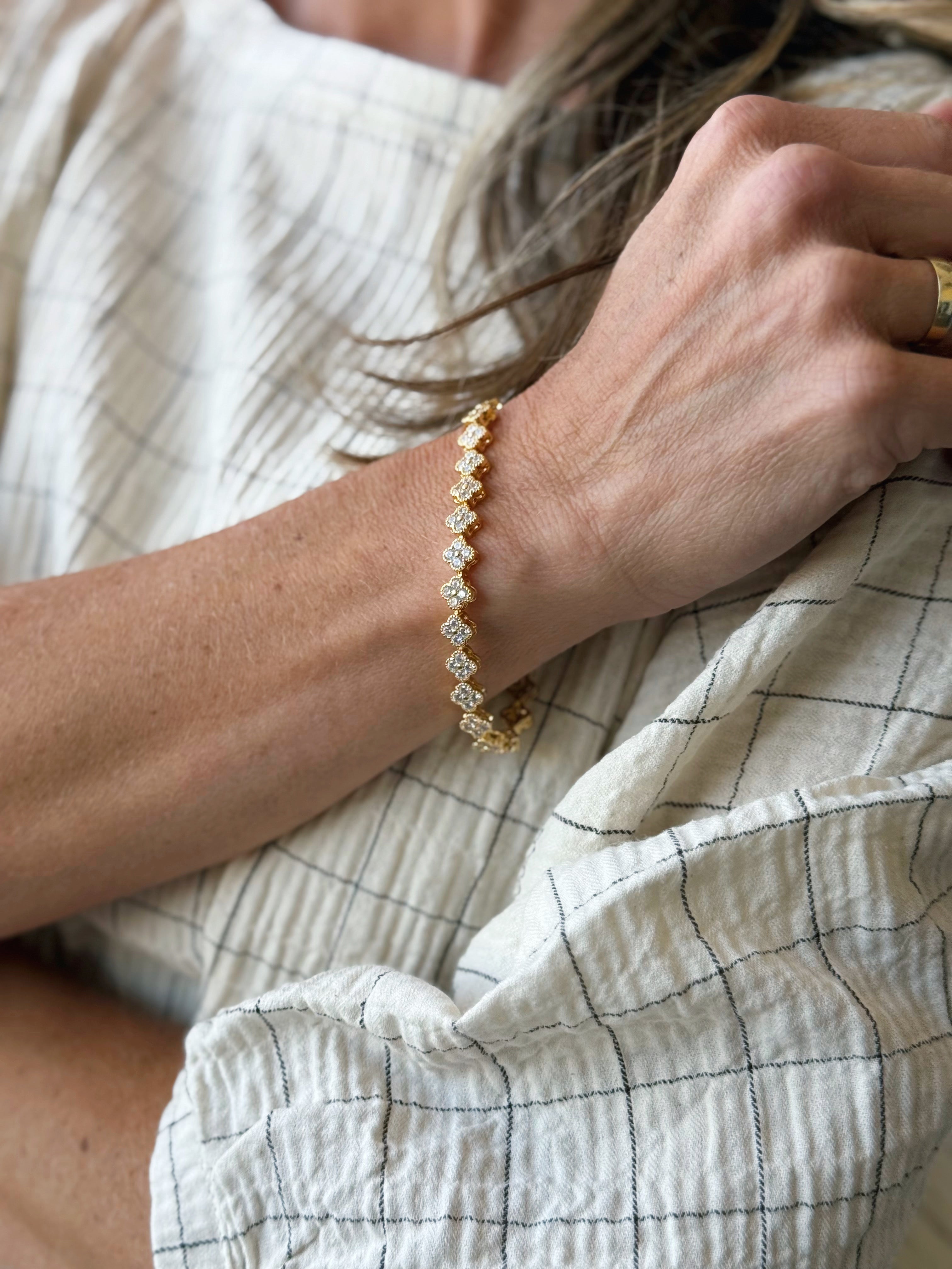 Clover Tennis Bracelet - willows clothing Bracelets
