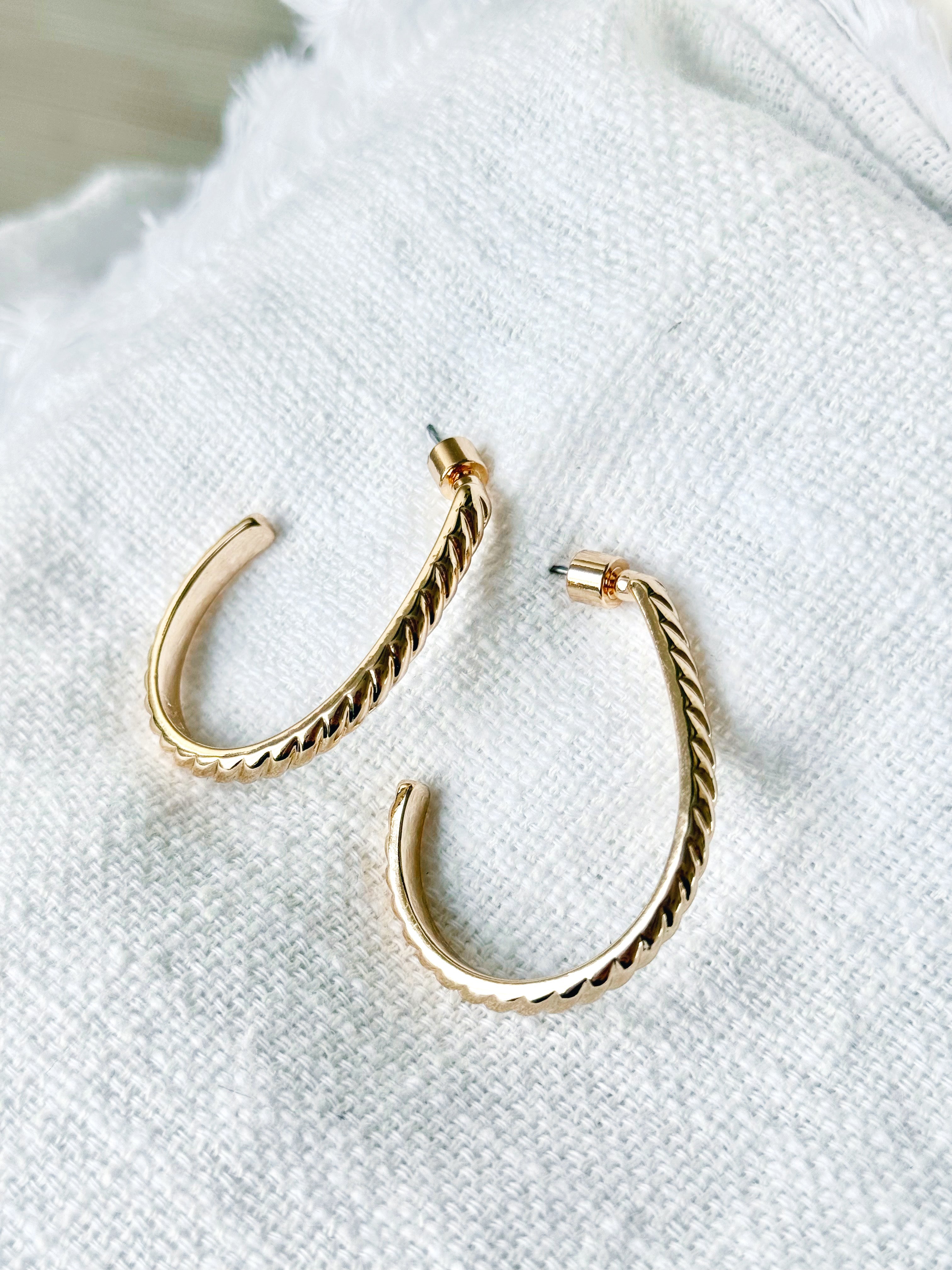 Columbia Hoops - GOLD - willows clothing EARRINGS