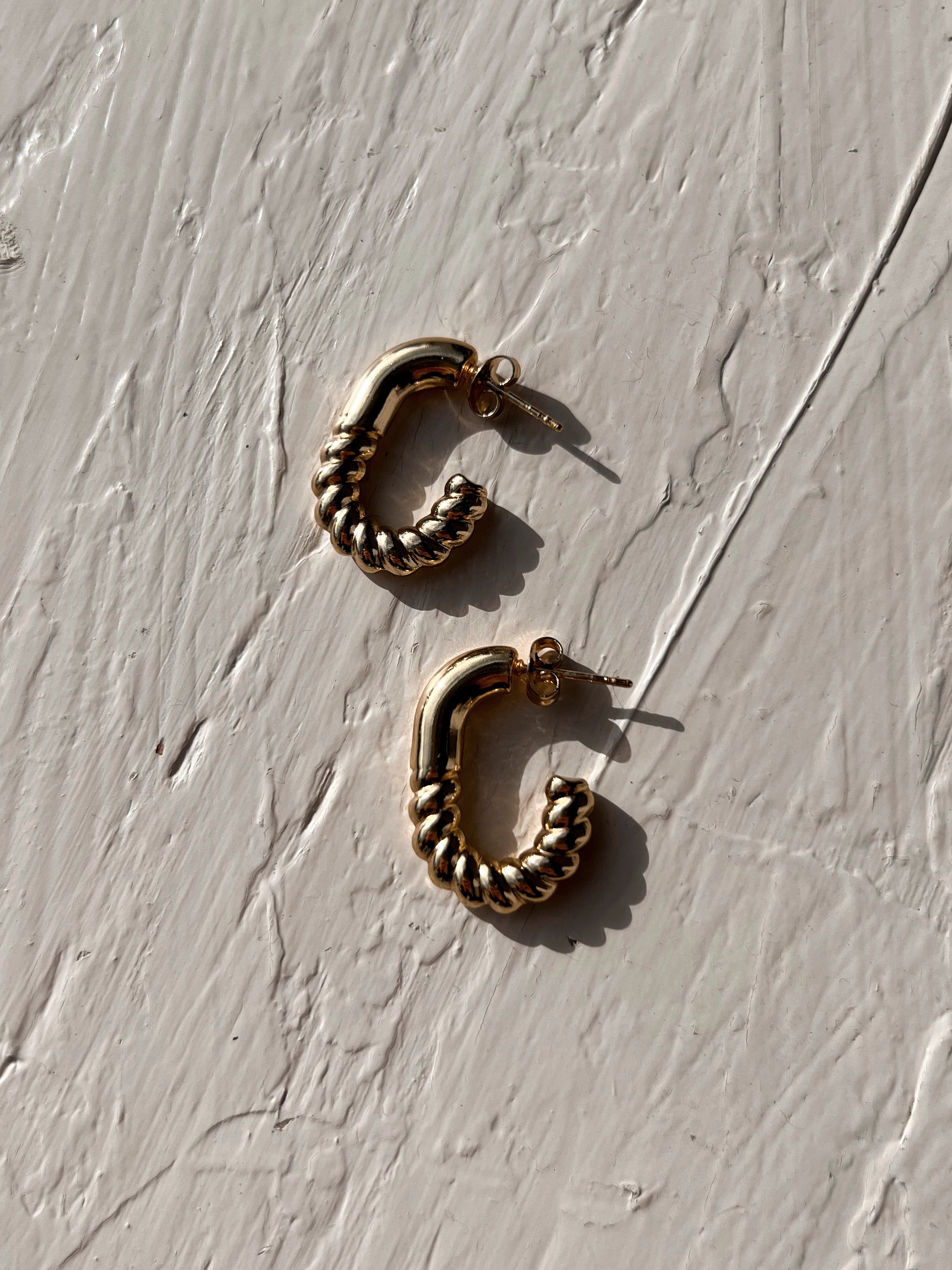 Denver Hoops - GOLD - willows clothing EARRINGS