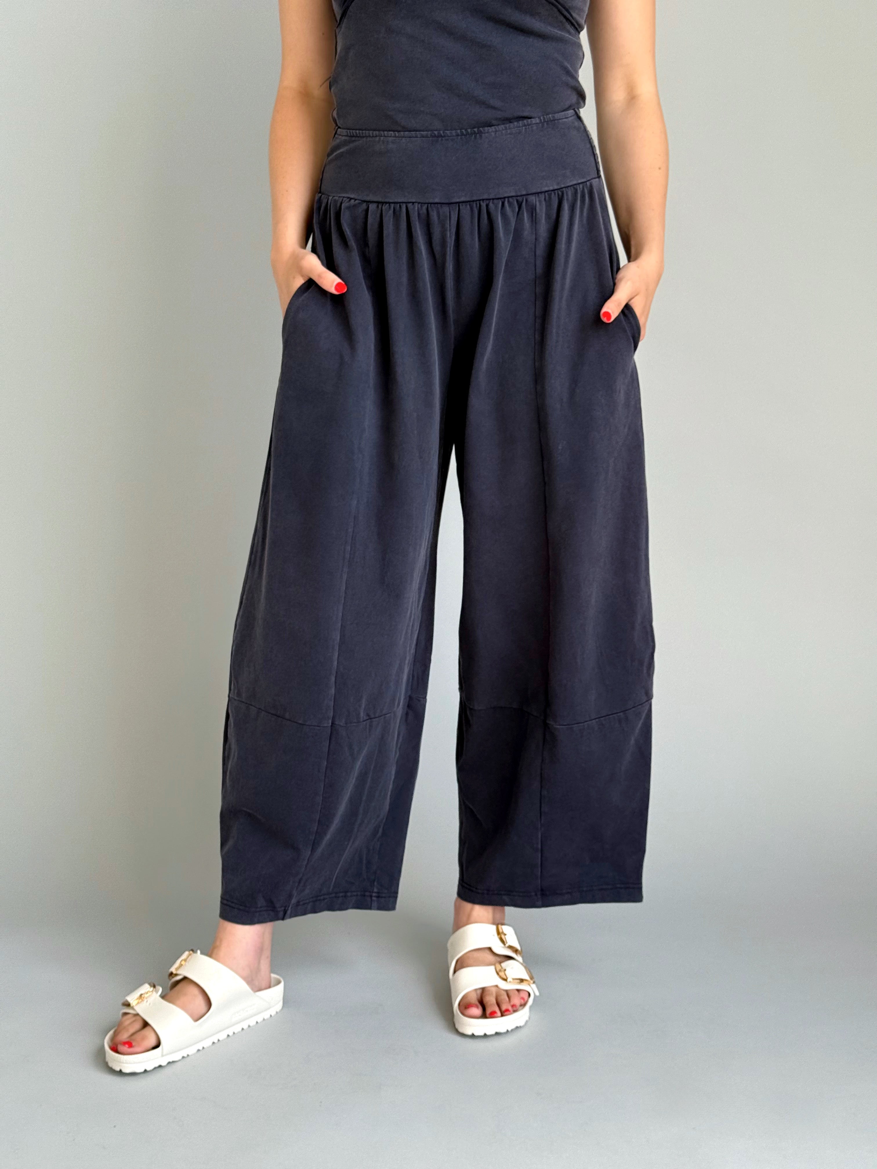 Eleni Sweatpants - ASH BLACK - willows clothing Sweatpants