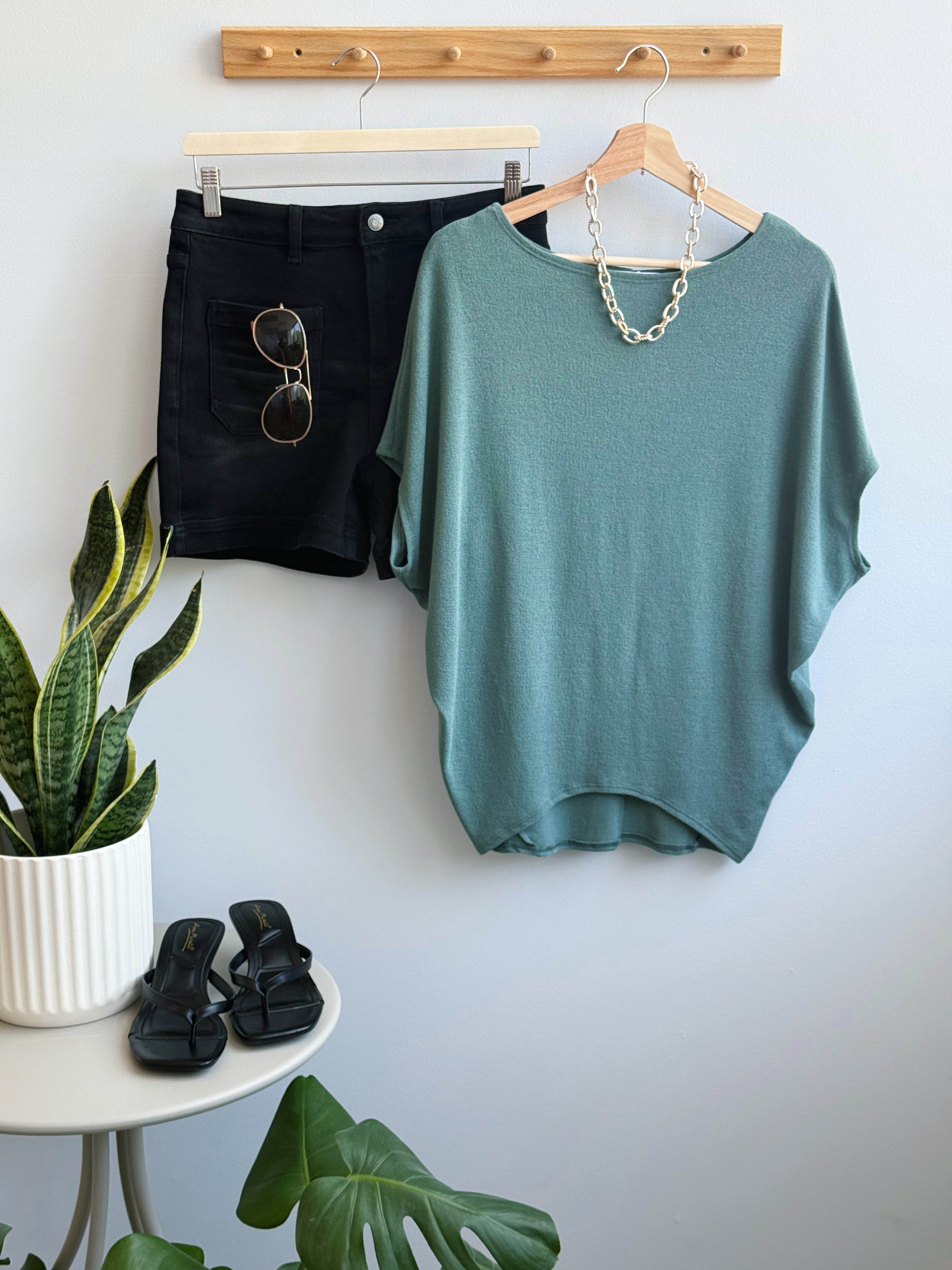 Favorite Comfy Tee - DARK SAGE - willows clothing S/S SHIRT