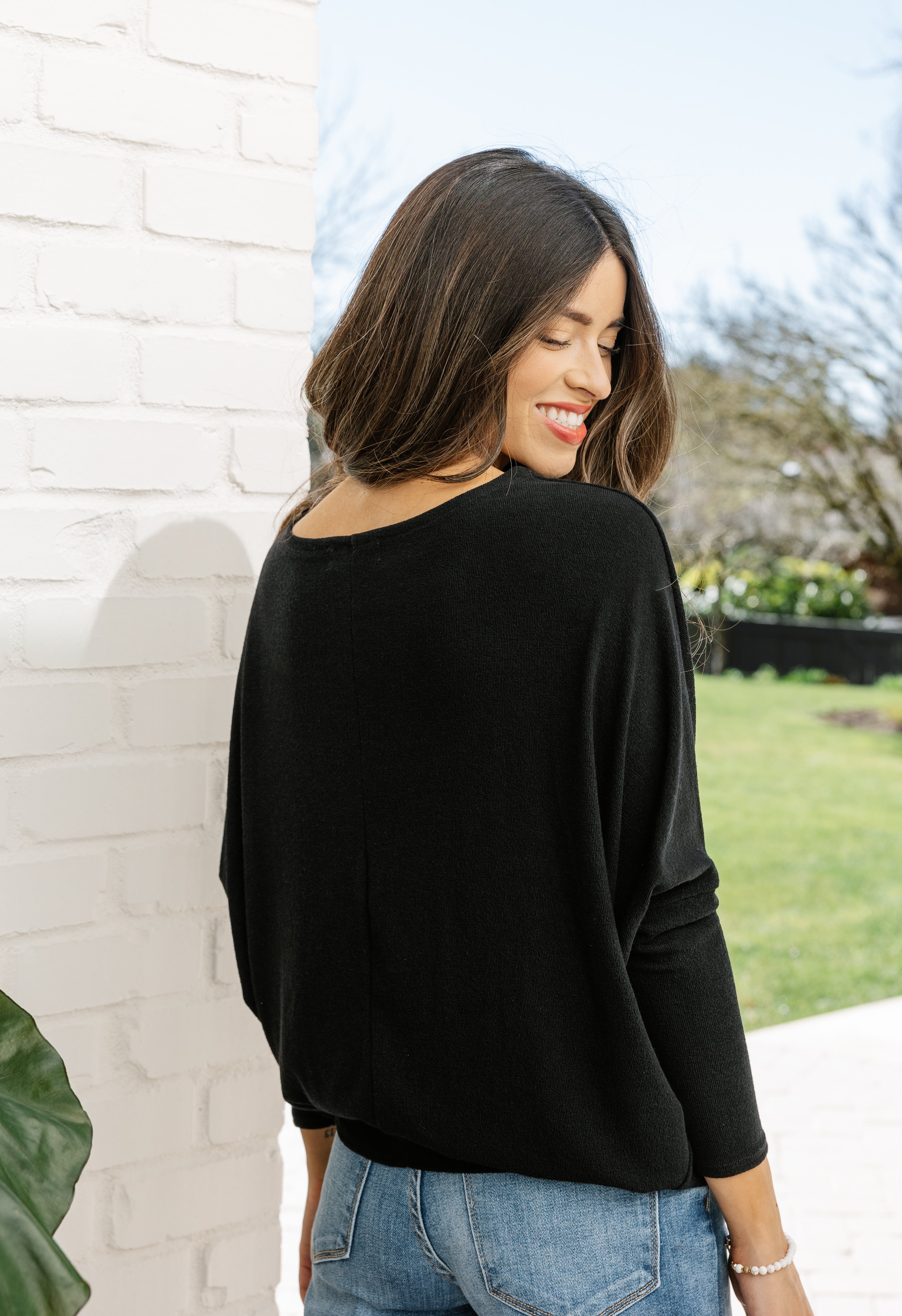 basic black top