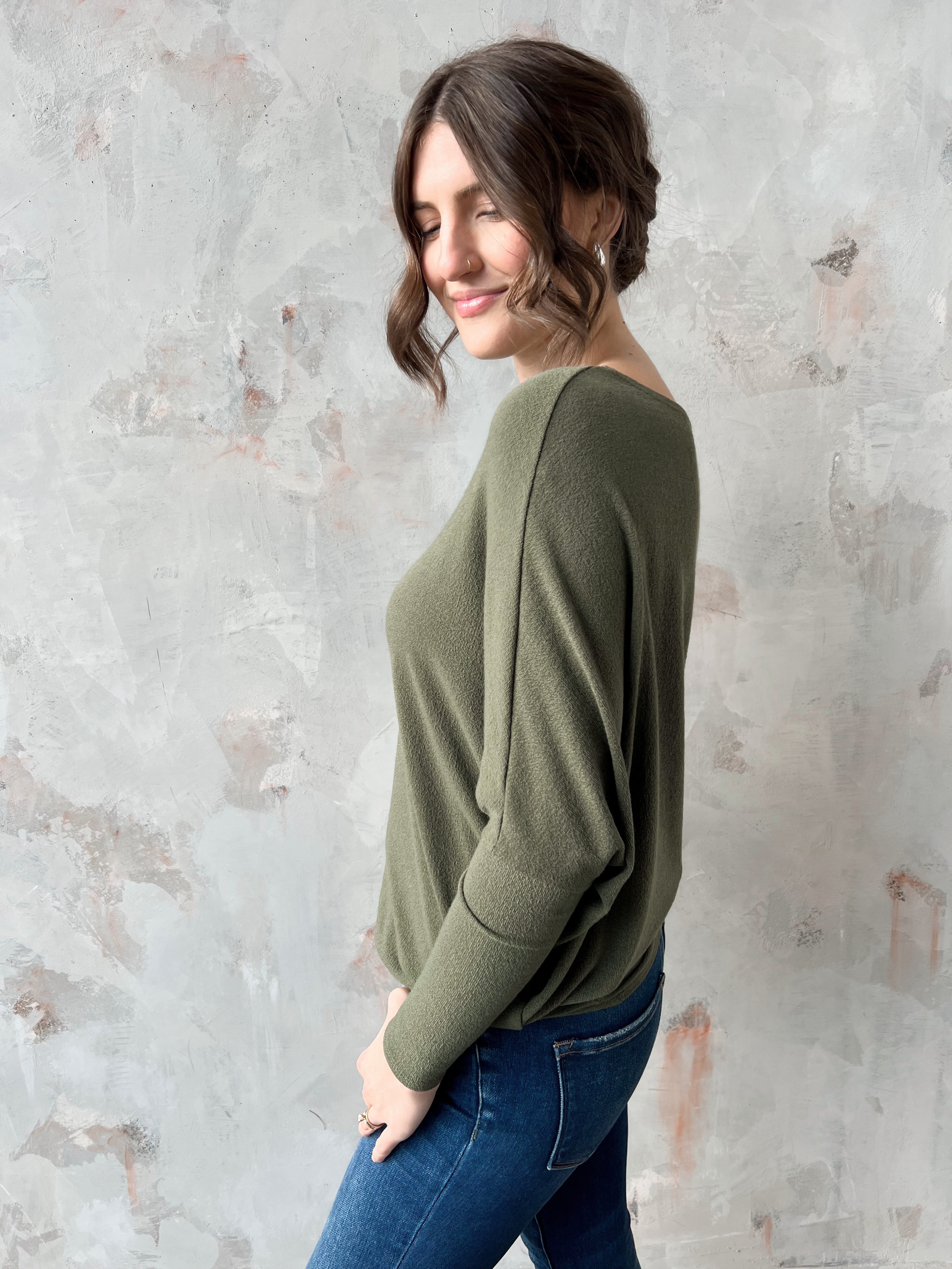 Favorite Comfy Tunic - LIVE OLIVE - willows clothing L/S Shirt