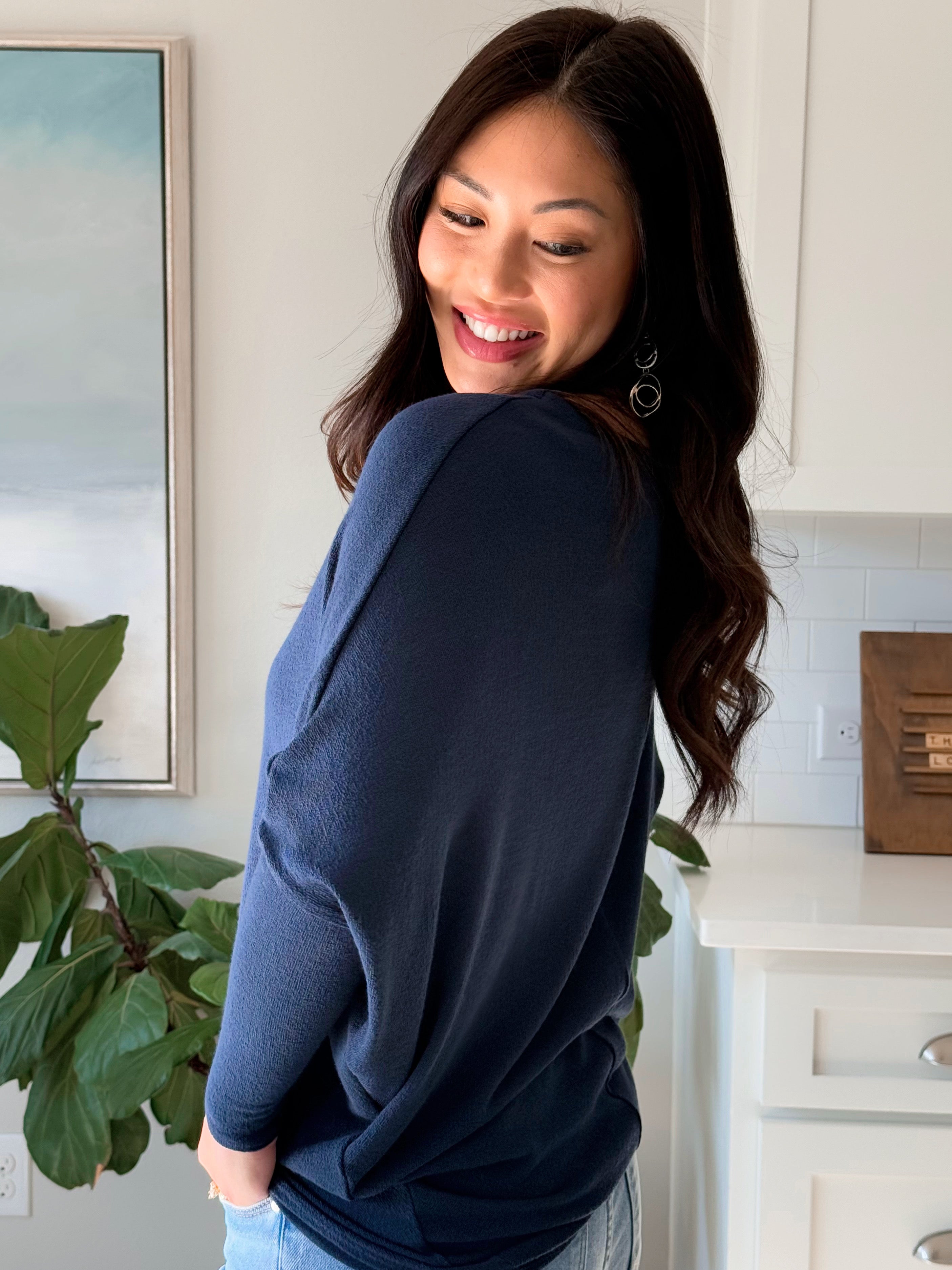 Favorite Comfy Tunic - NAVY - willows clothing L/S Shirt