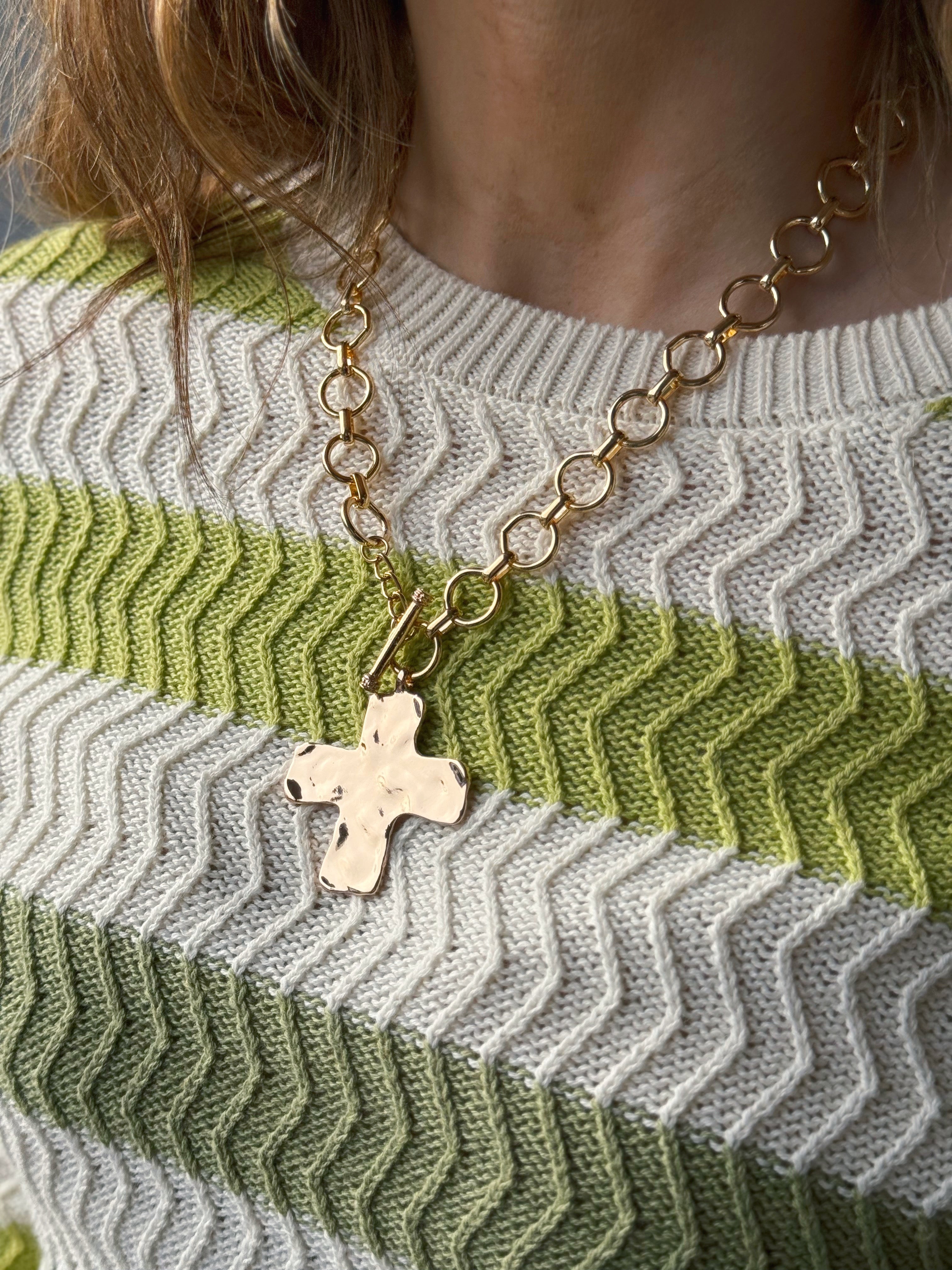 Hammered Cross Necklace - GOLD - willows clothing NECKLACE