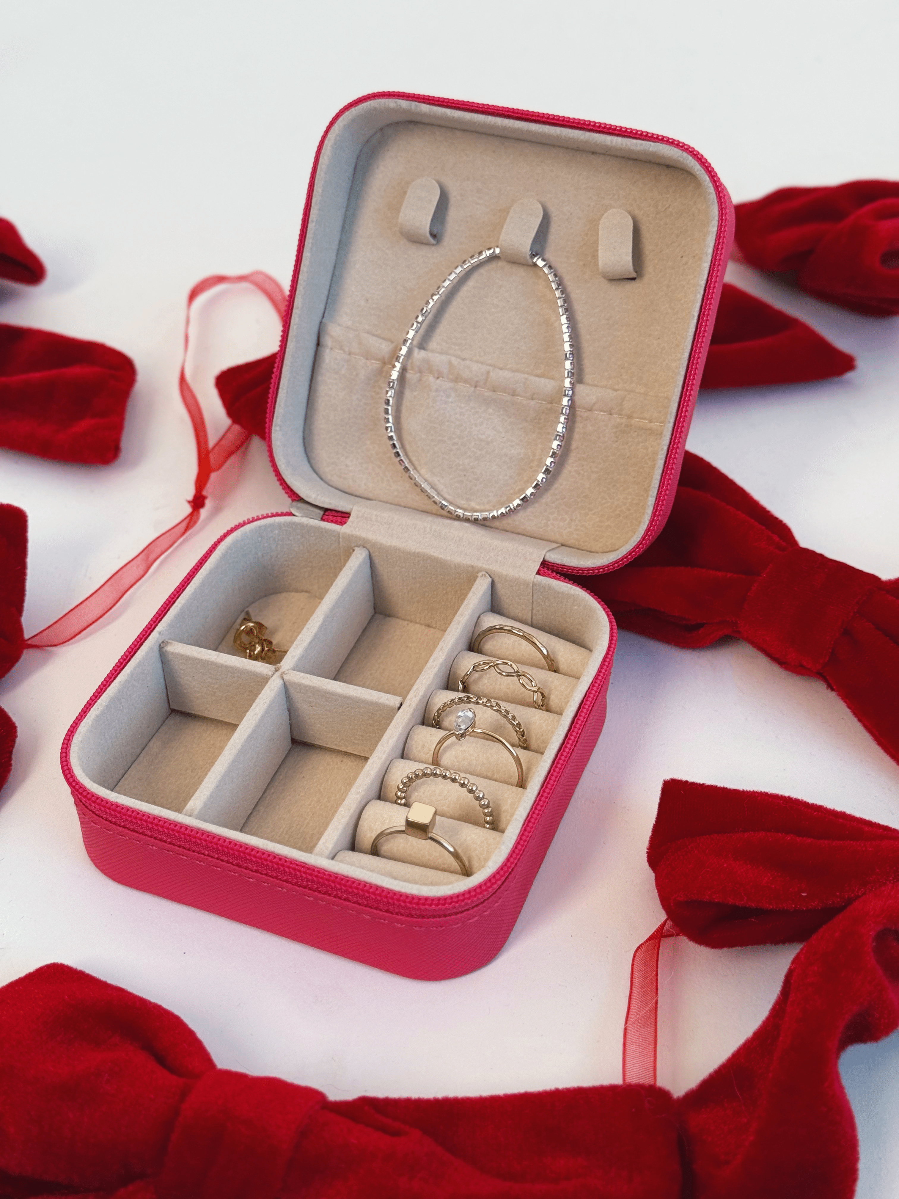 Heartstrings Jewelry Organizer - BOW FUCHSIA - willows clothing Gifts