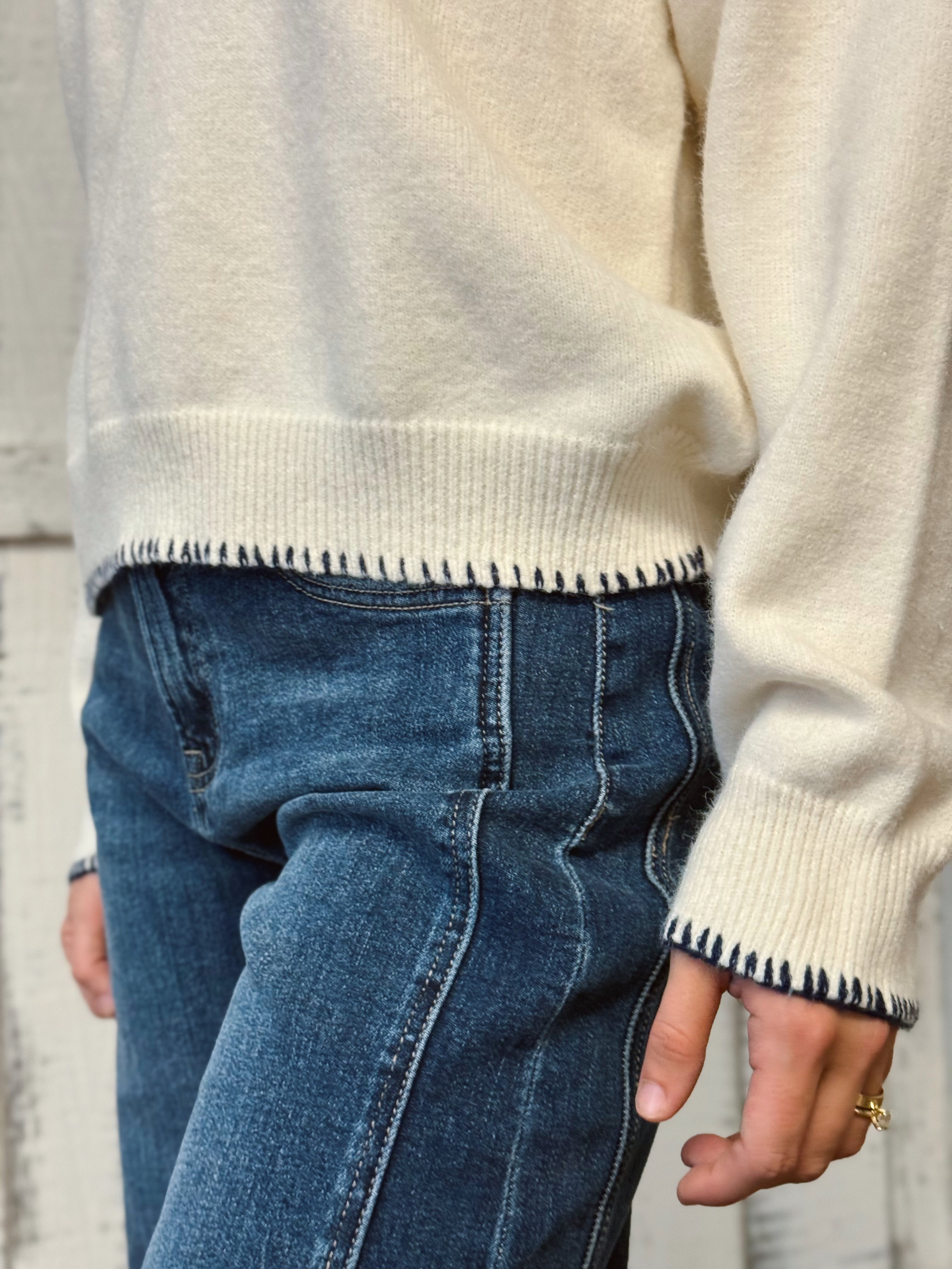 Helen Sweater - WHITE/NAVY - willows clothing SWEATER