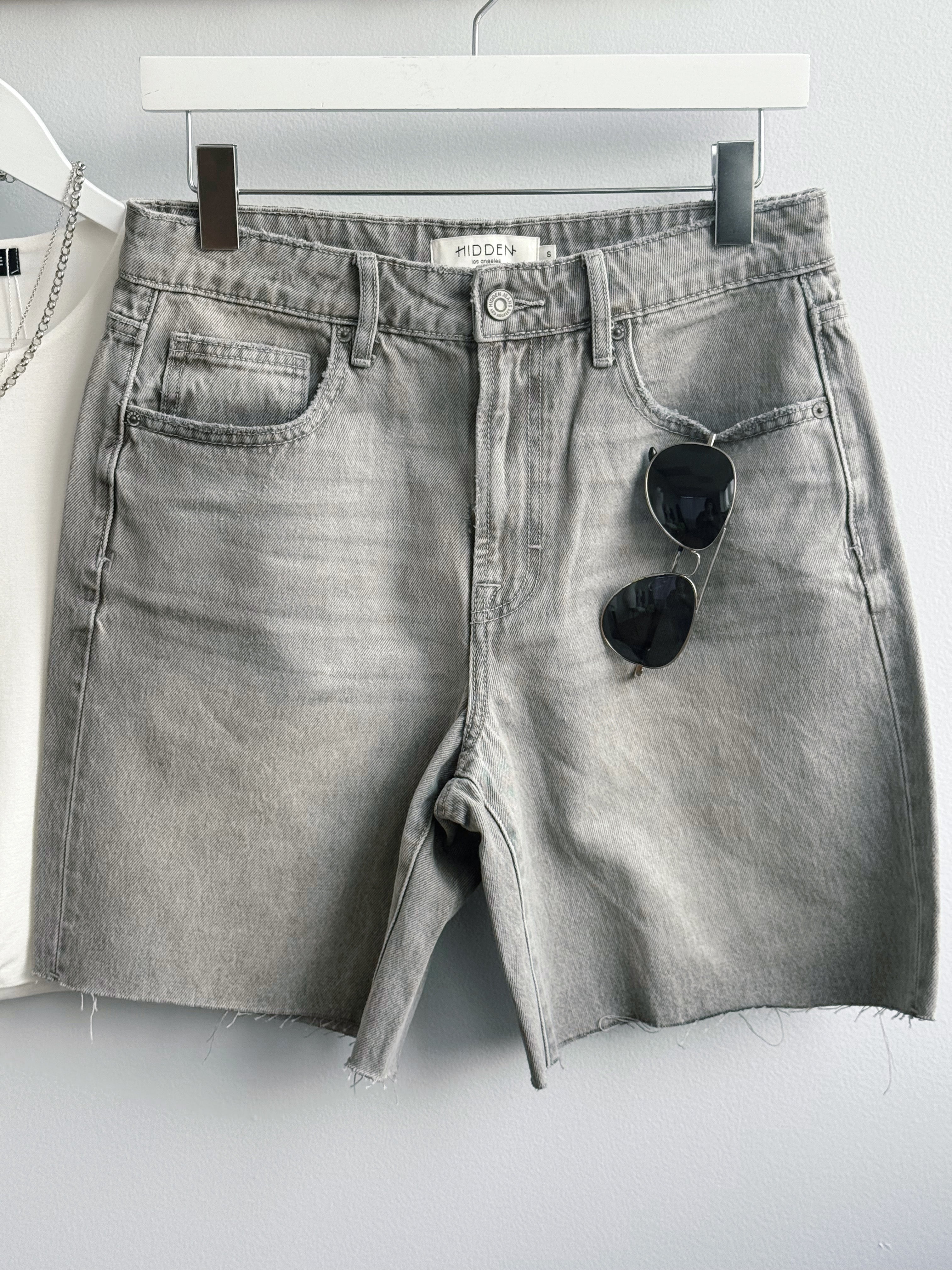 [HIDDEN] Fletcher Denim Shorts - LIGHT GREY - willows clothing SHORTS