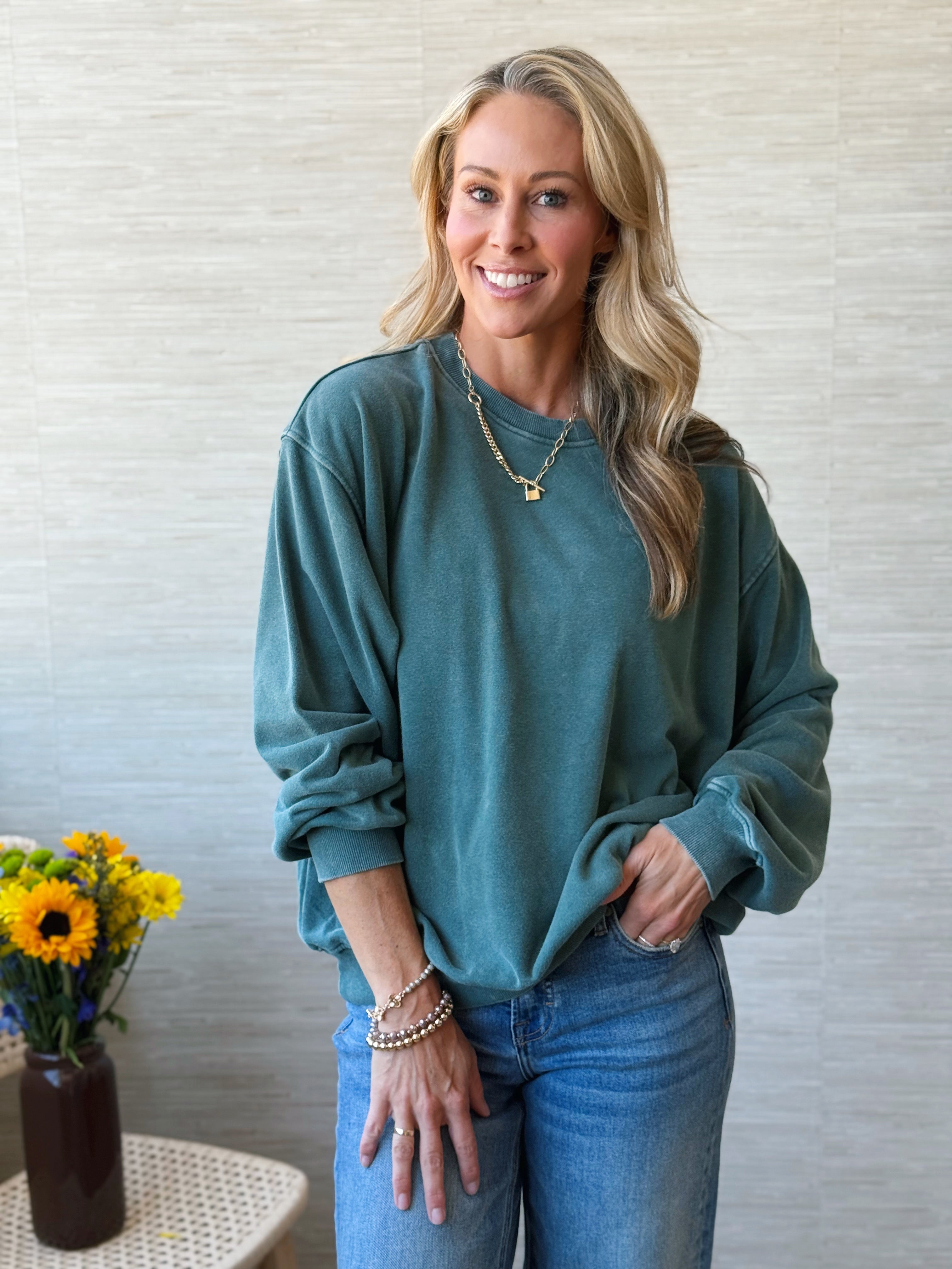 Honeycrisp Sweatshirt- DARK GREEN - willows clothing SWEATSHIRT