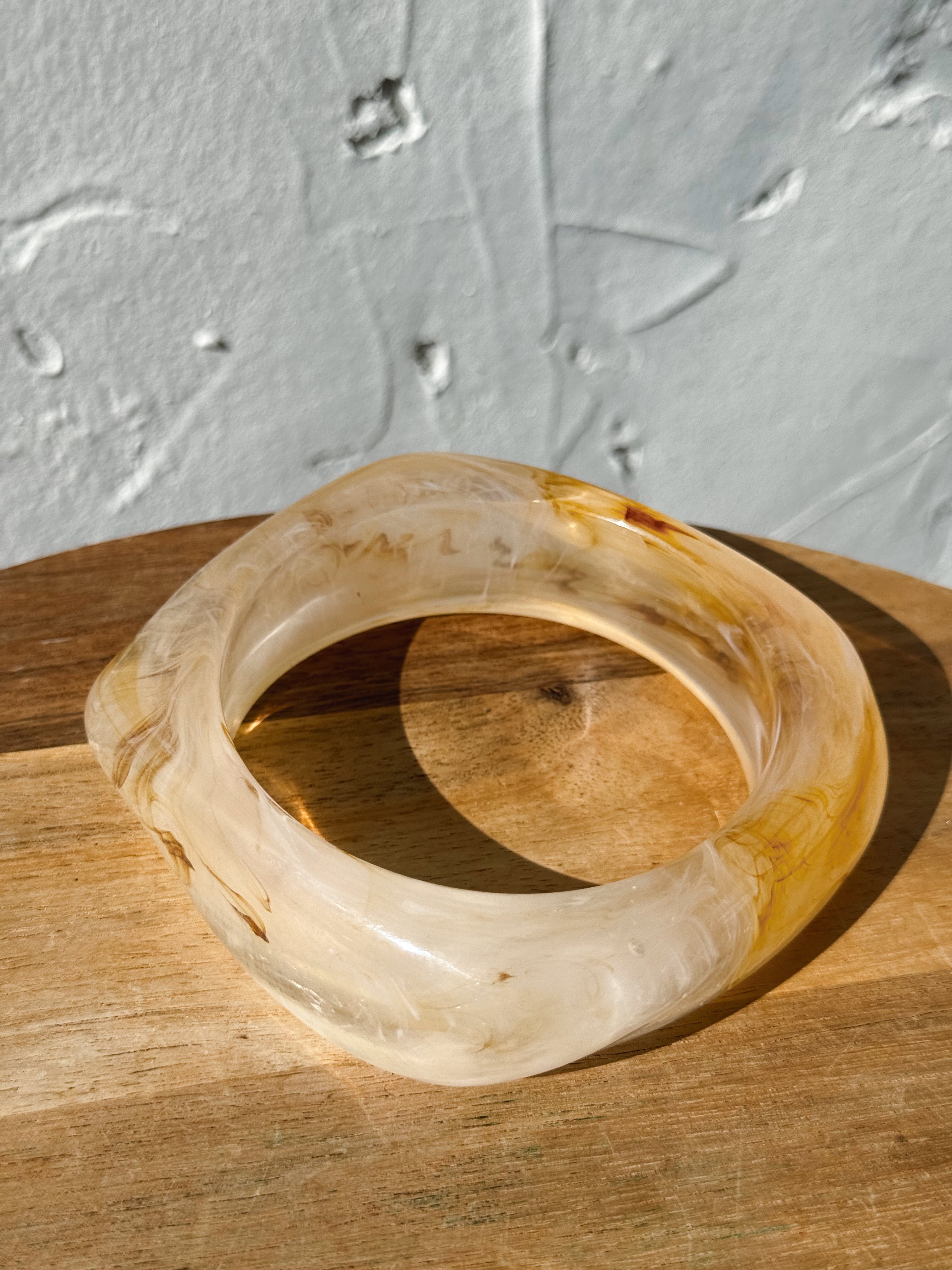 Jada Bracelet - IVORY - willows clothing Bracelets