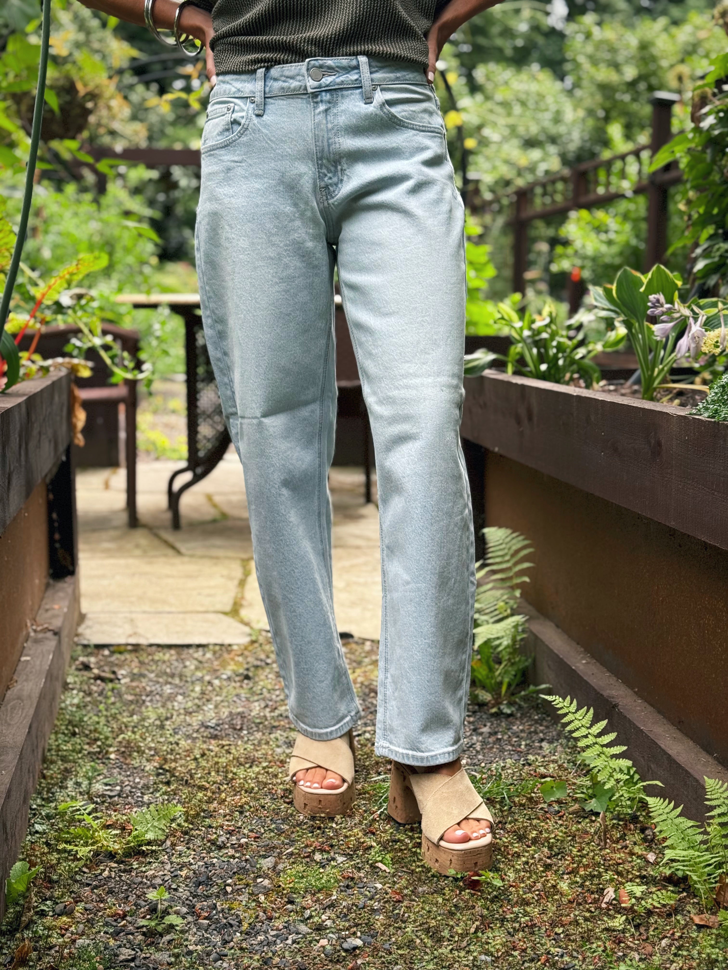 [JBD] Thurston Jean - LIGHT DENIM - willows clothing BARREL JEAN
