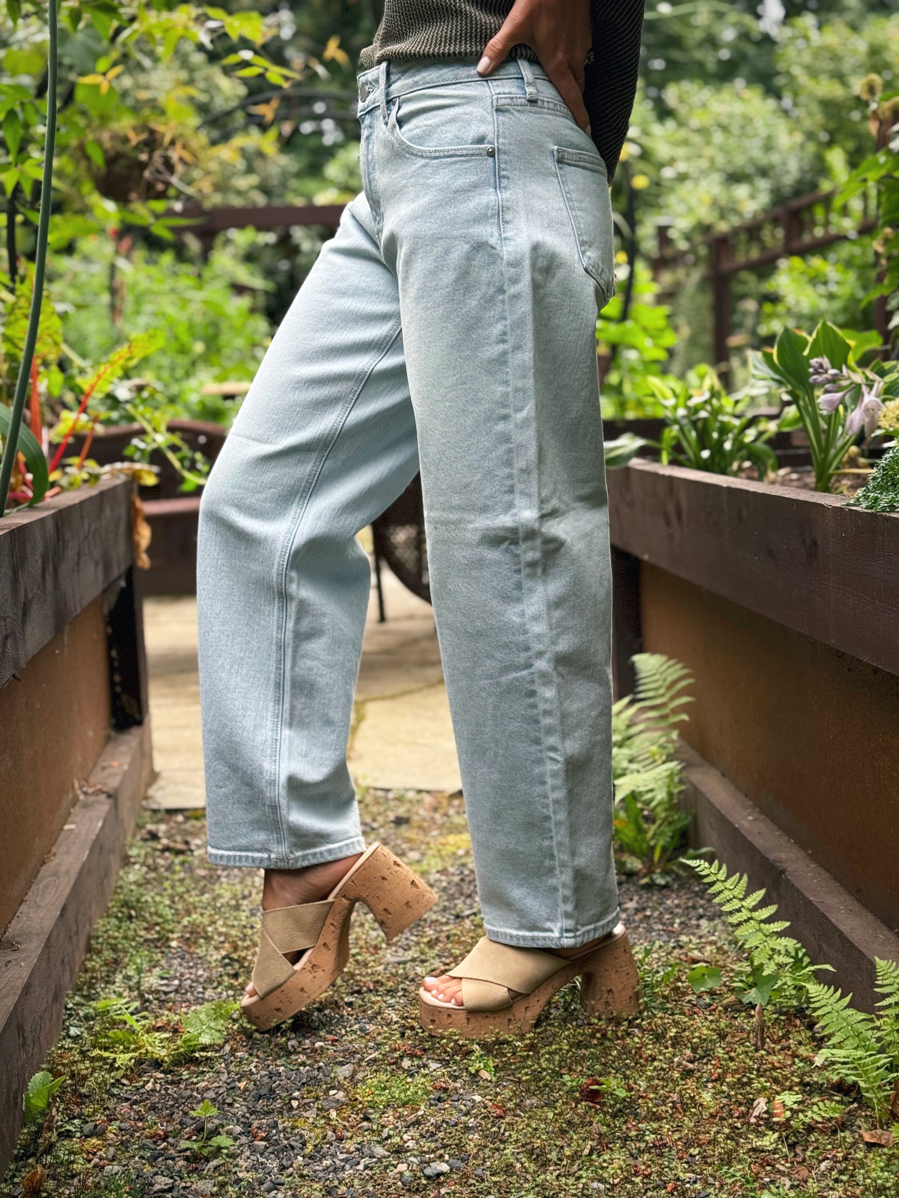 [JBD] Thurston Jean - LIGHT DENIM - willows clothing BARREL JEAN